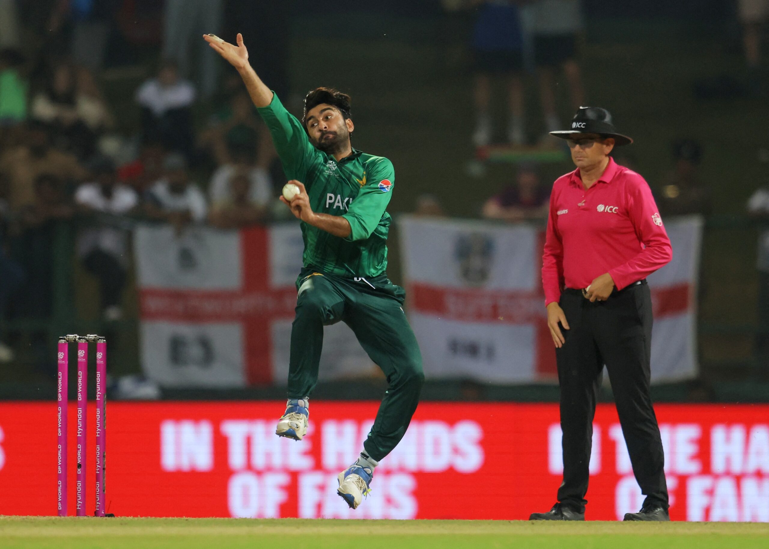 Pakistan seek massive win vs Sri Lanka to keep semis hopes alive