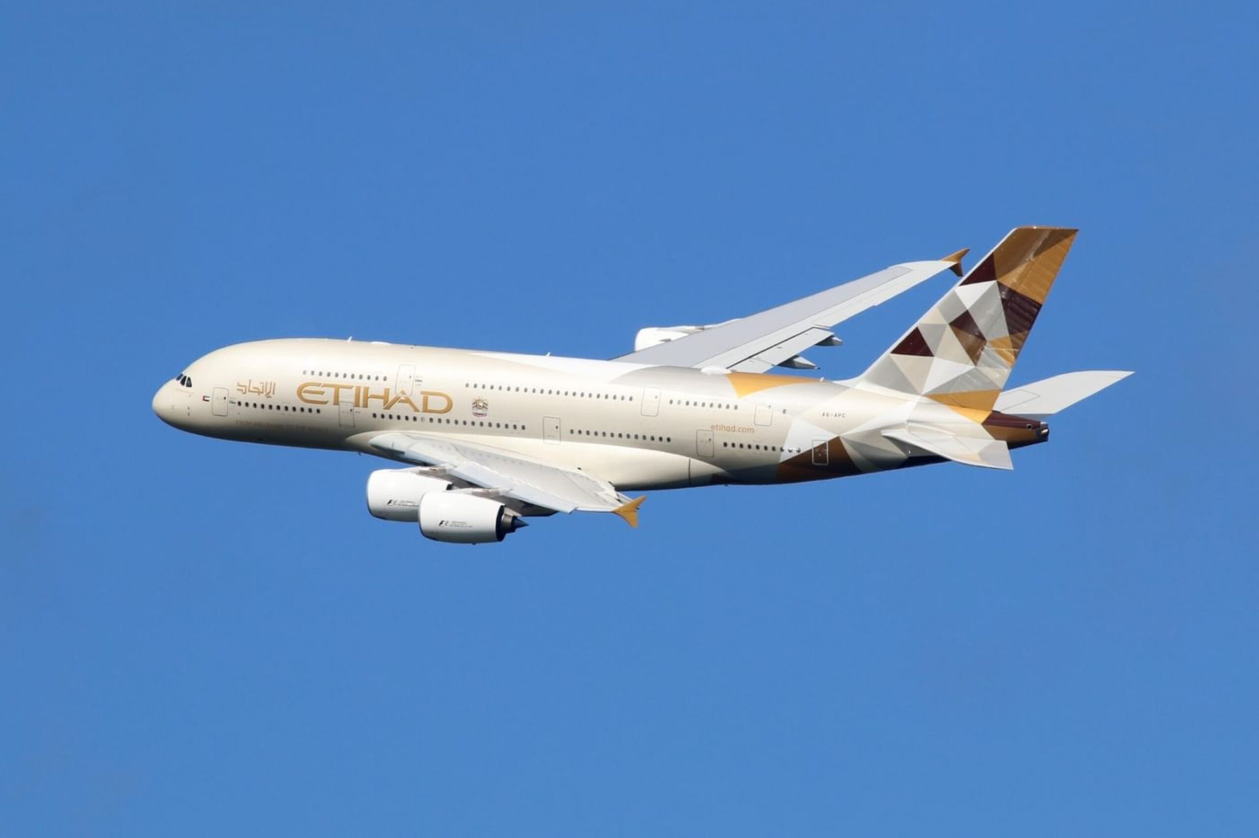 Etihad Airways resumes flights to 24 destinations