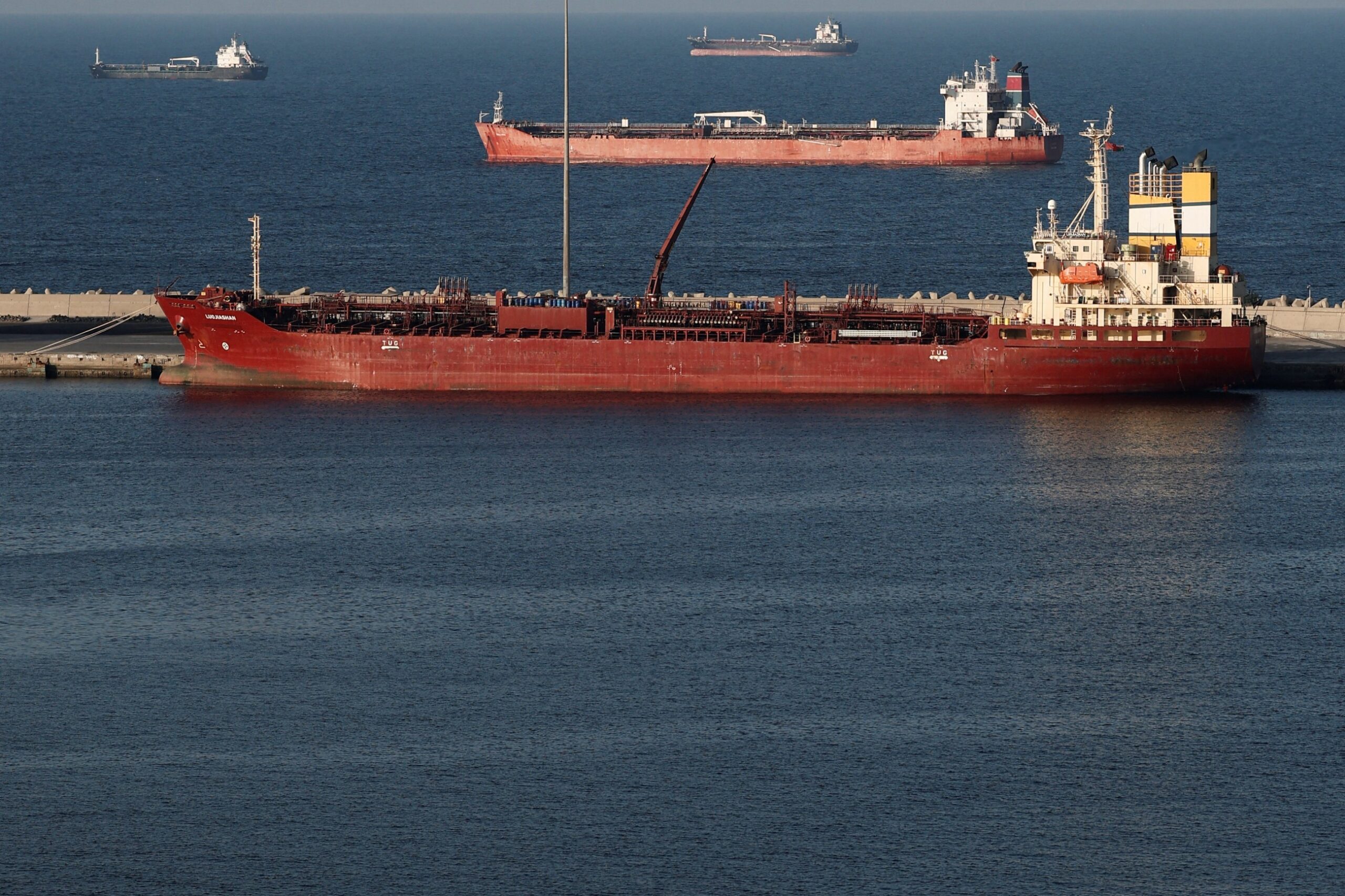 Iran Guards say will block oil exports as long as war continues