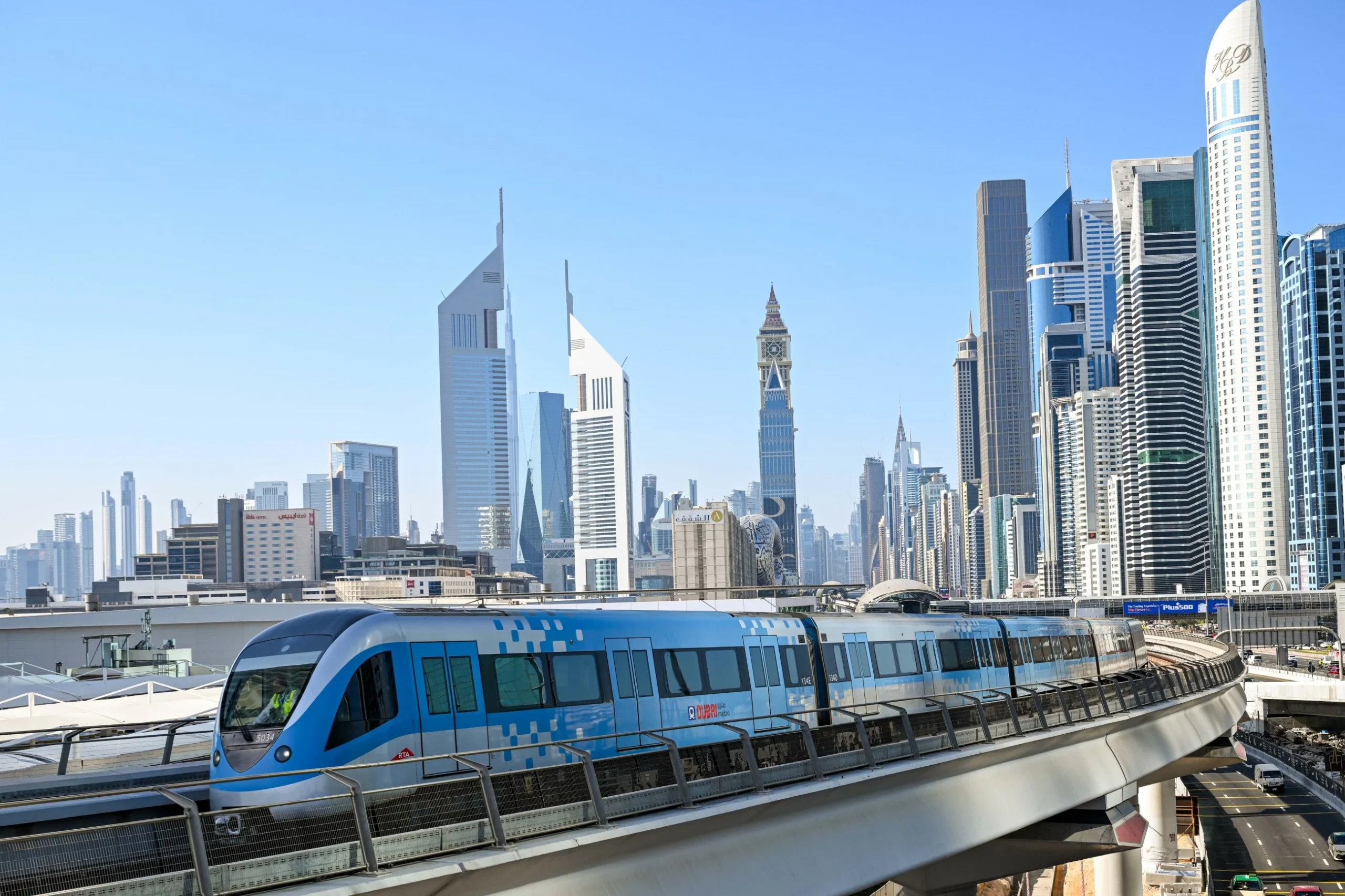 Dubai announces free parking and public transport service…