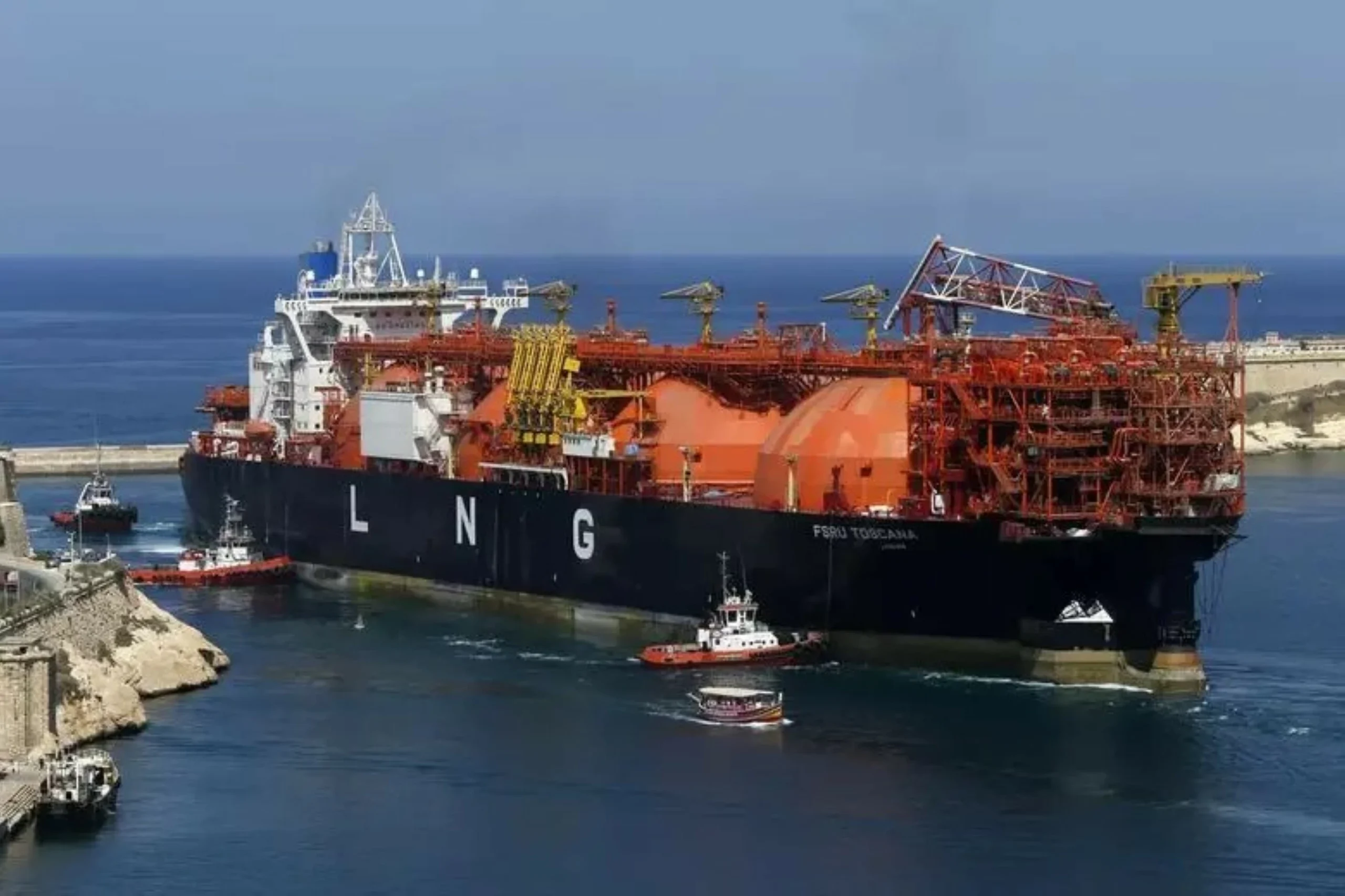 LNG demand to rise at least 54% by 2040: Shell