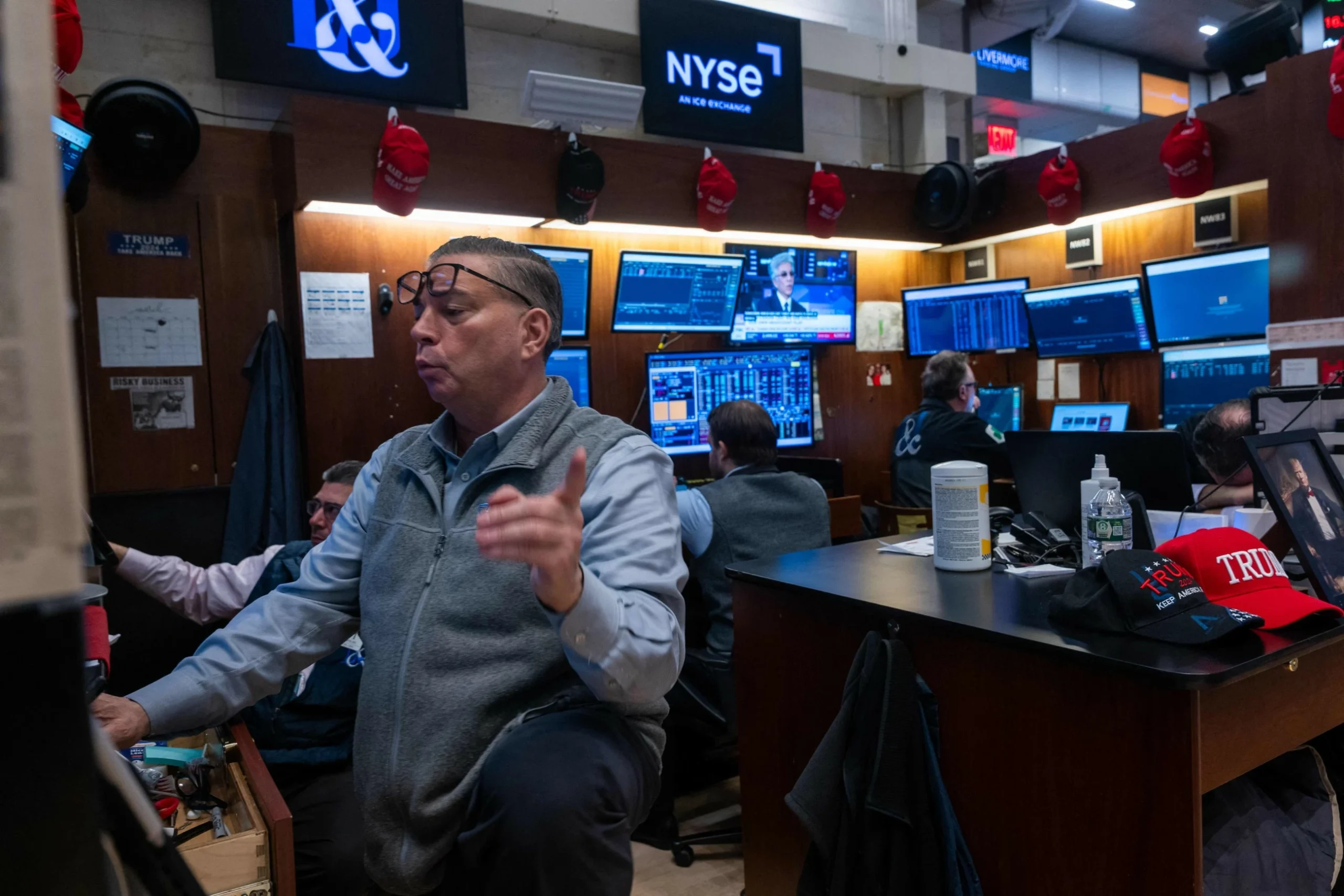 Stocks cautious on Hormuz doubts, traders await clarity