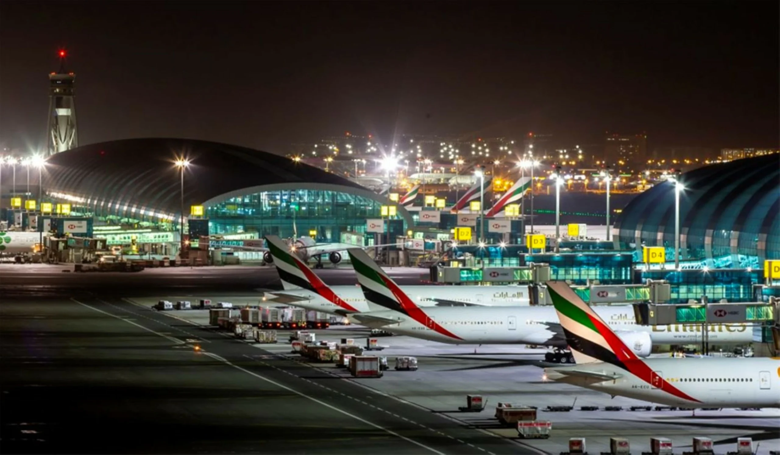 UAE temporarily closes airspace as exceptional precautionary measure