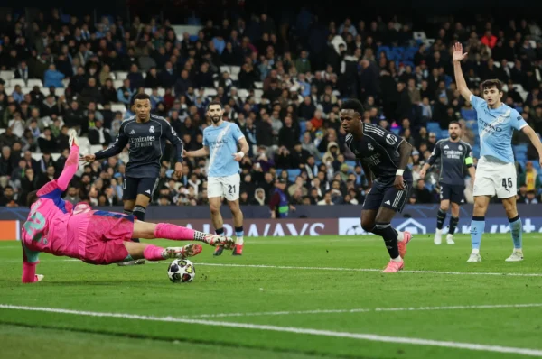 PSG, Real and Arsenal enter Champions League quarters