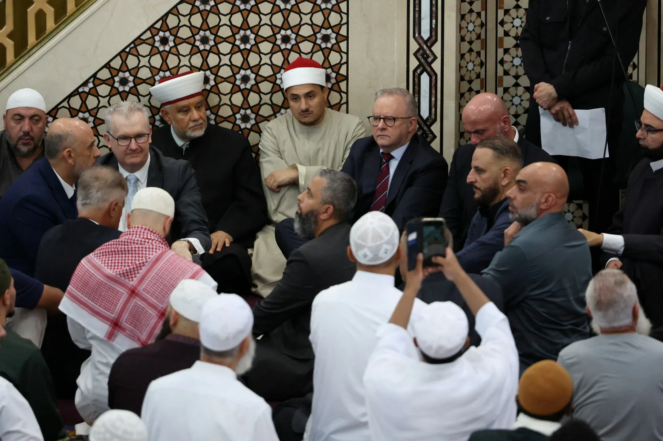 Australian PM Albanese visits nation’s largest mosque for…