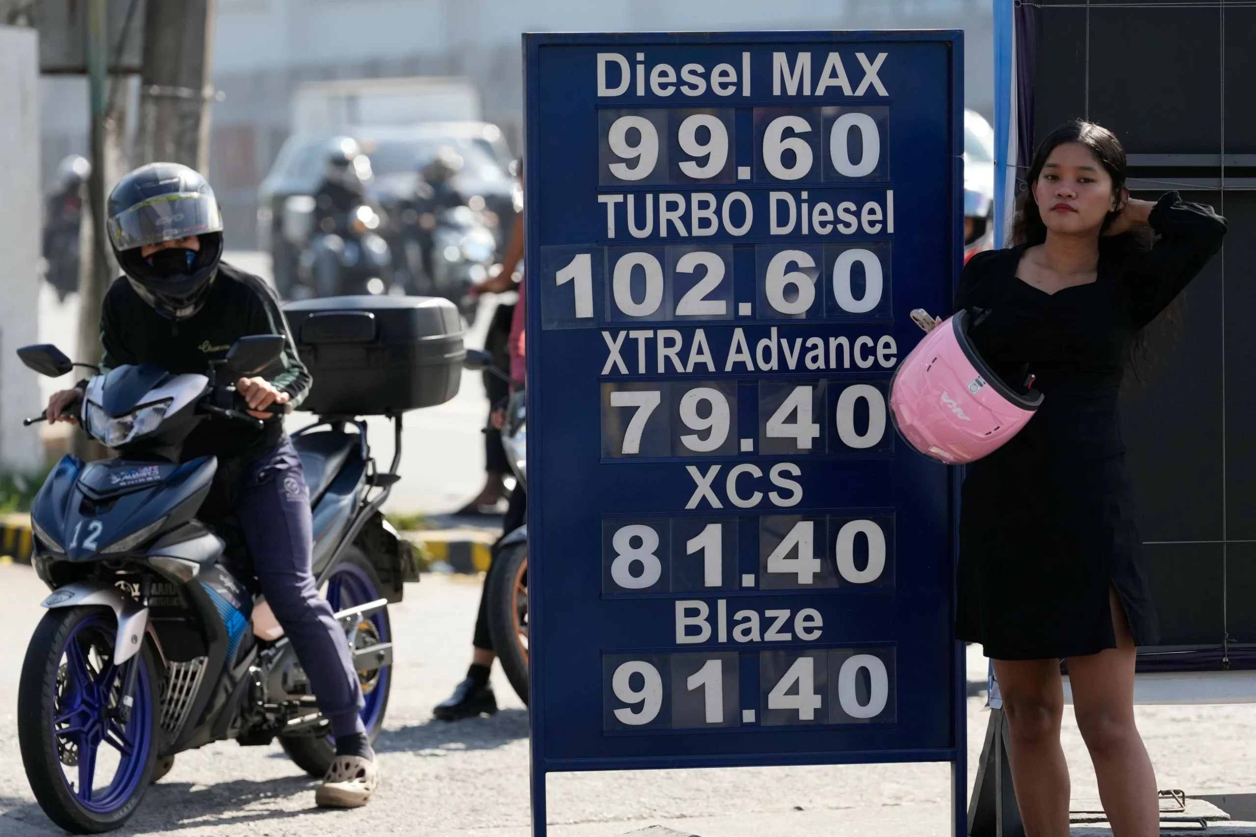 Philippines allows temporary use of dirtier fuel amid Mid…