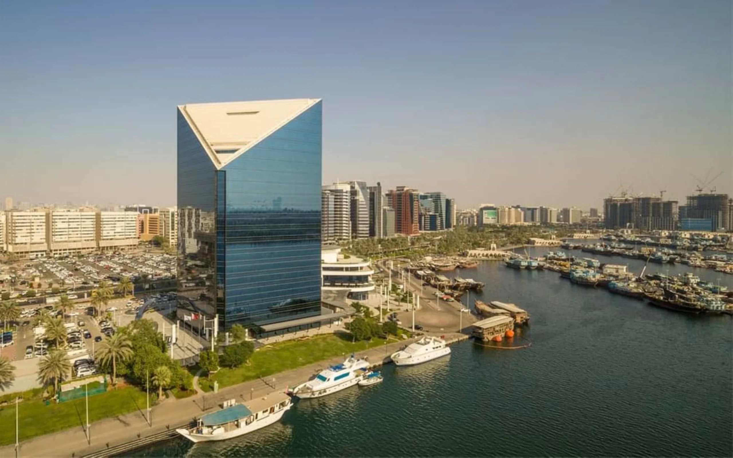 Dubai Chambers, Dubai Customs, DP World discuss enhancing…