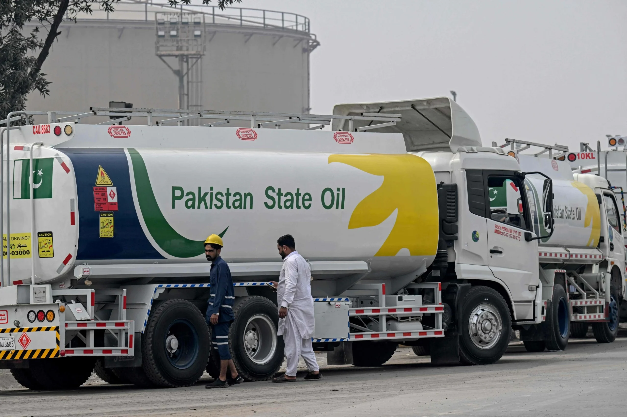 Pakistan bans use of high-octane fuel in govt vehicles