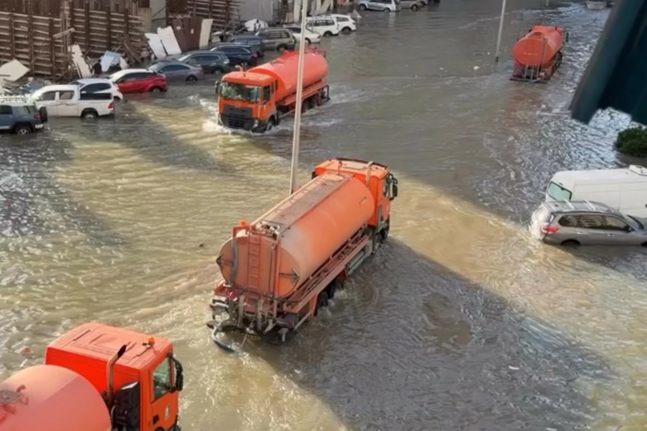 Sharjah deploys dozens of tankers to drain floodwaters ac…