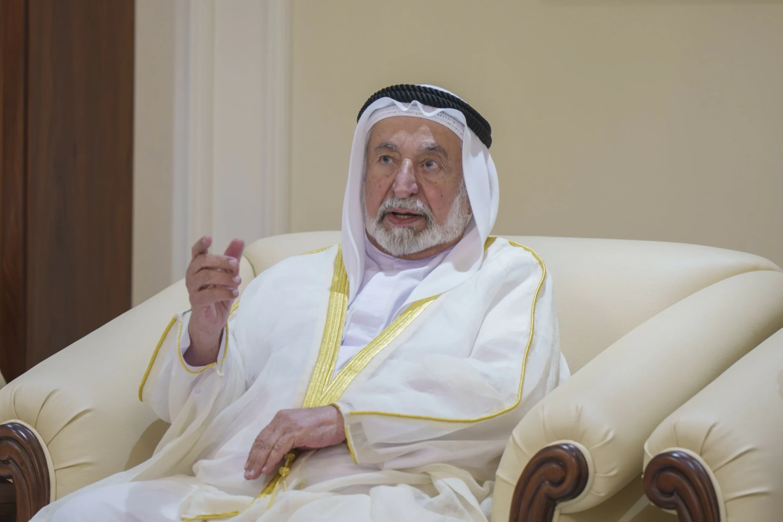 Sheikh Sultan establishes Sharjah Space and Astronomy Complex