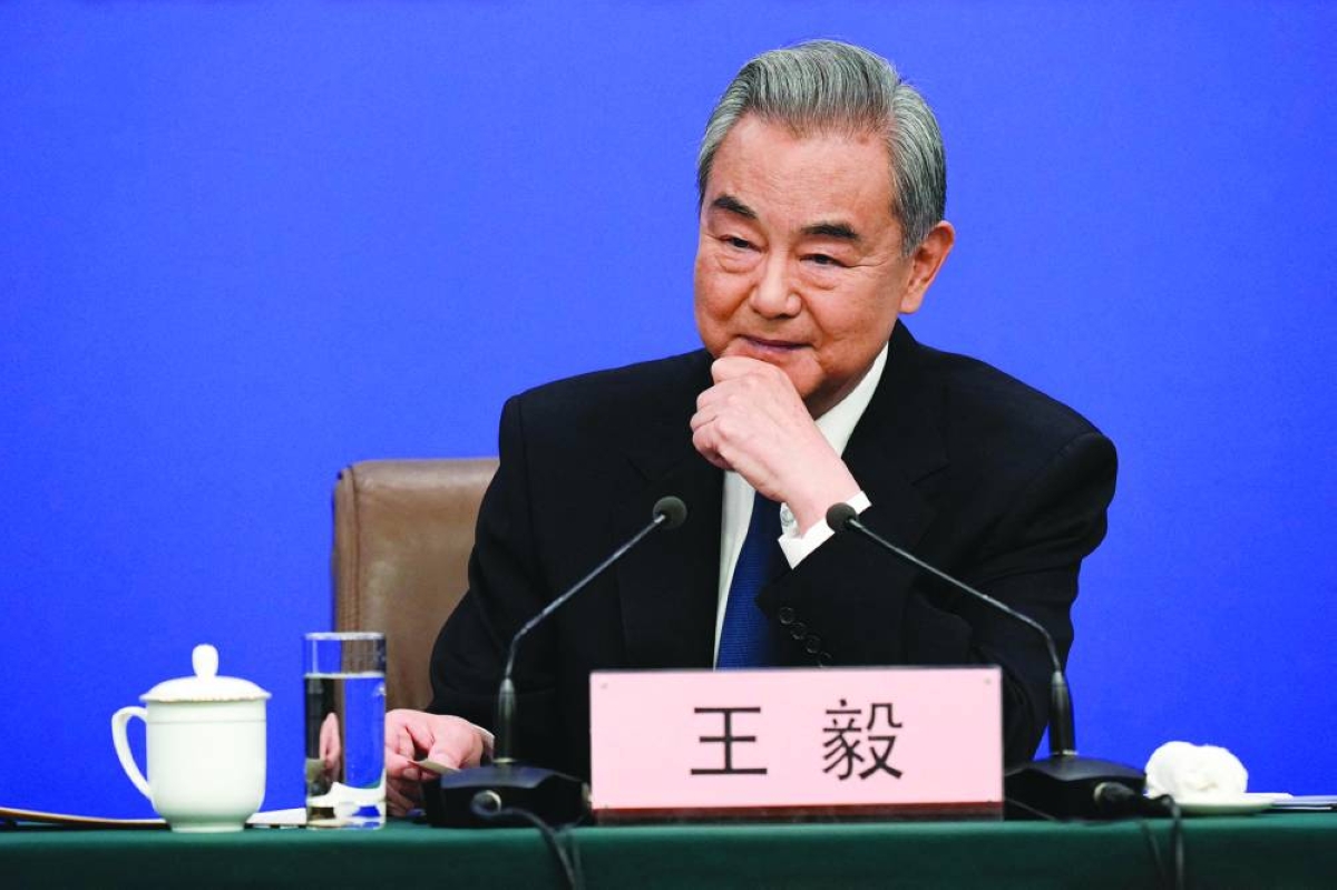 China FM urges US to manage differences in face of trade woes