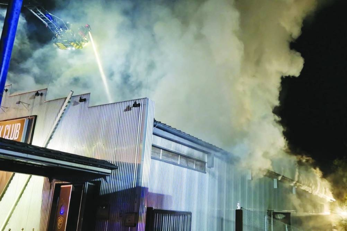 Hundreds flee as fire rips through German nightclub