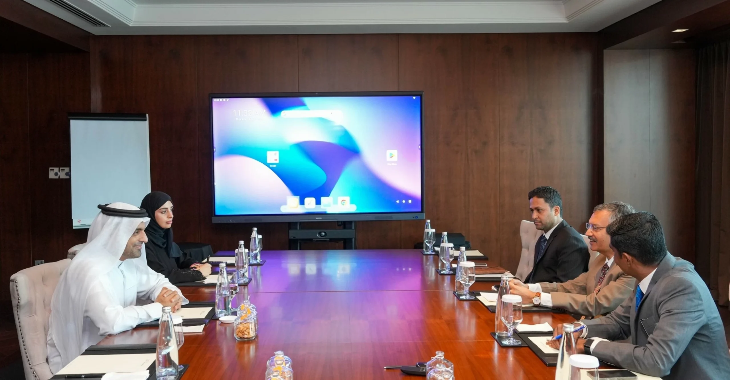 Dubai, India to strengthen trade and investment ties