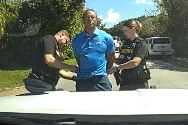 Stunned Tiger Woods handcuffed after Florida rollover cra…