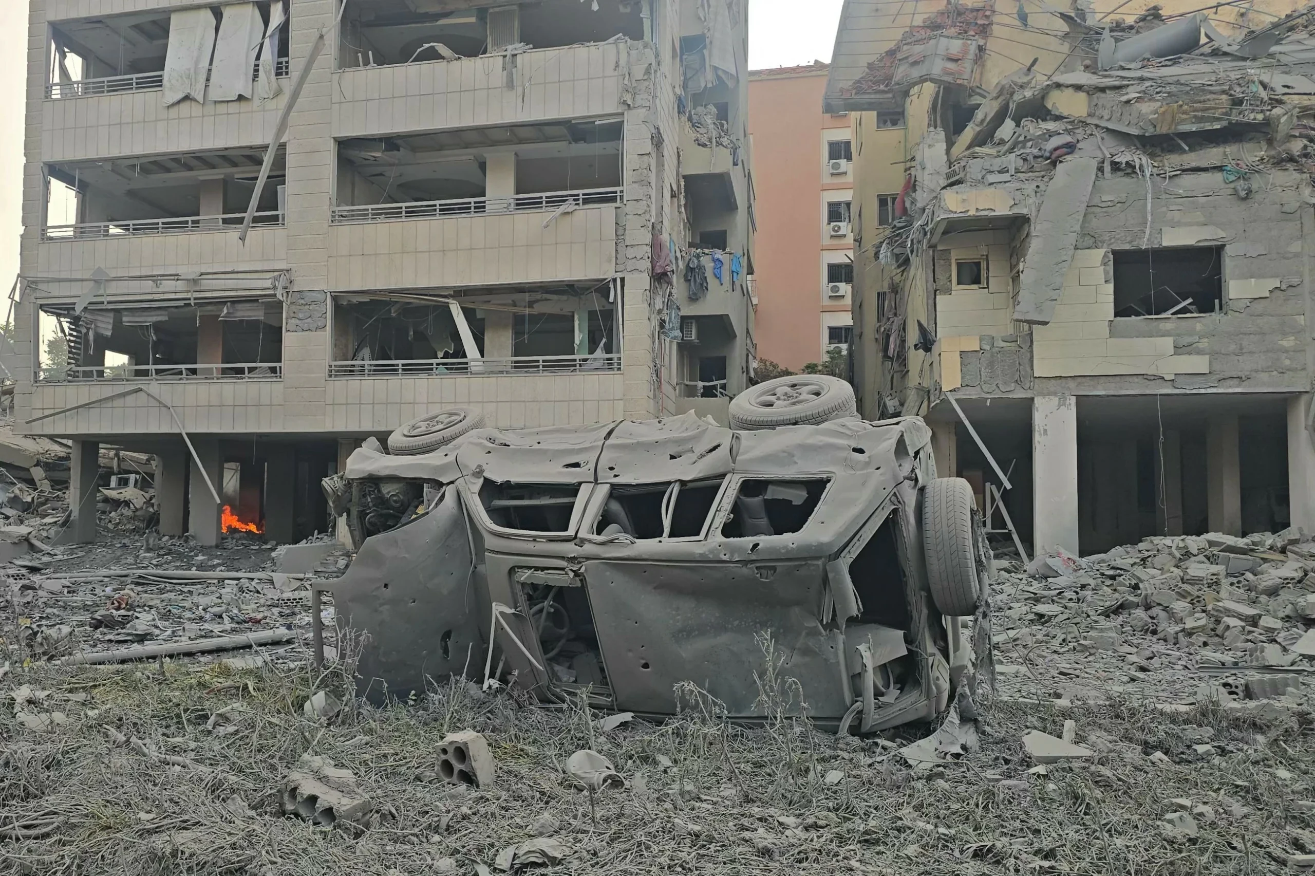 Israeli forces destroy 17 UN peacekeeper cameras in south…