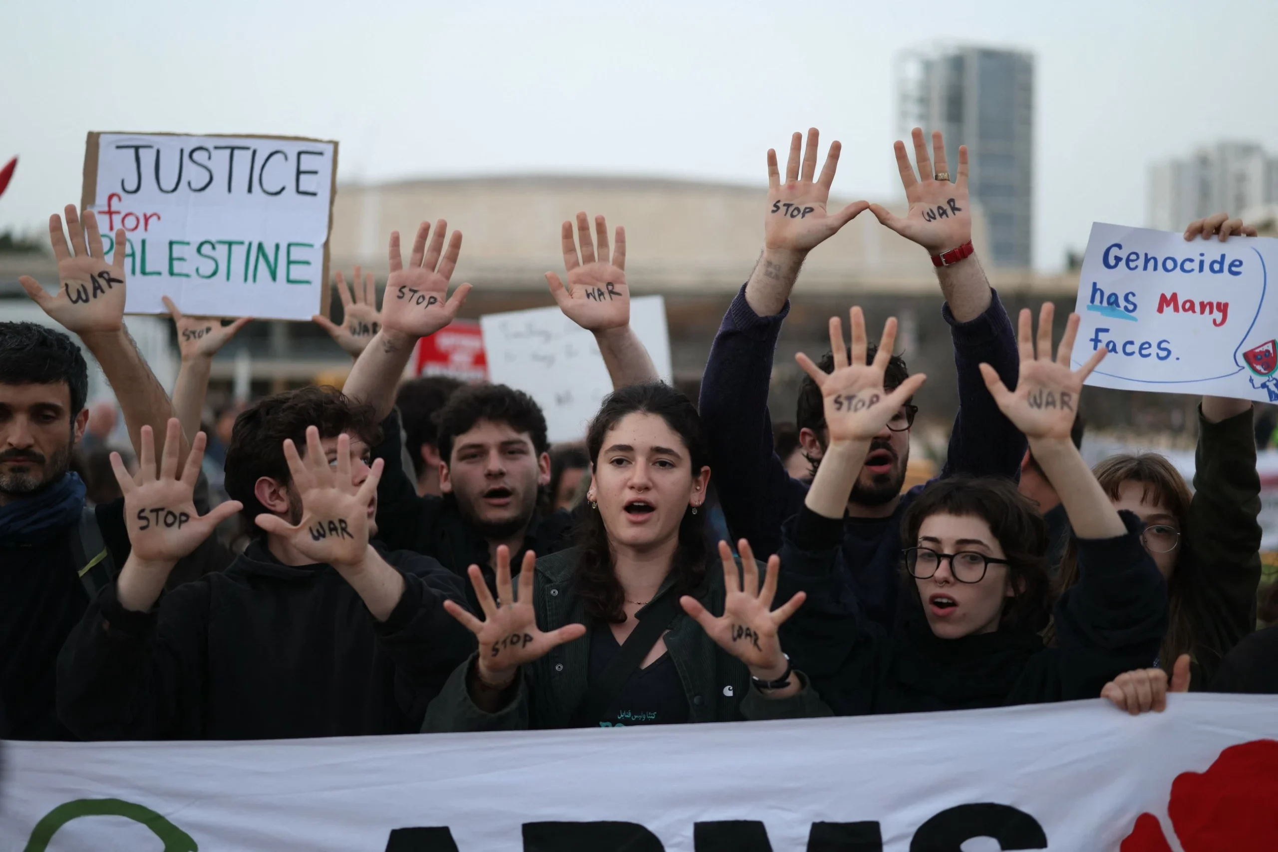 ‘Don’t bomb:’ Israelis call for ending Iran war