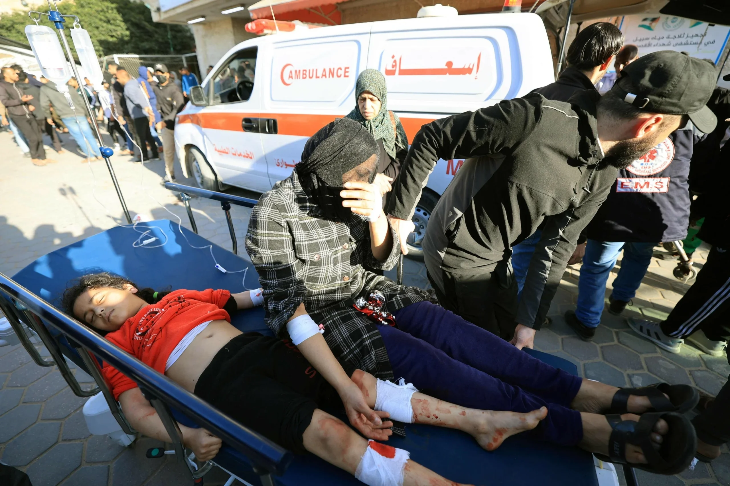 Israeli airstrike kills at least 10 near Gaza school as c…