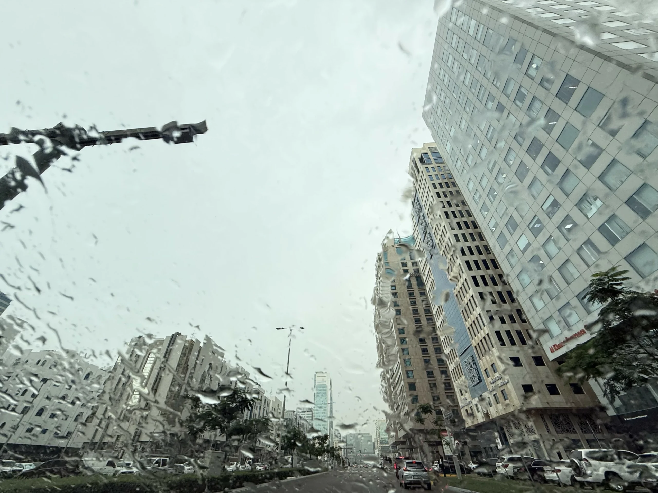 Light rain hits parts of Abu Dhabi, expected to continue…