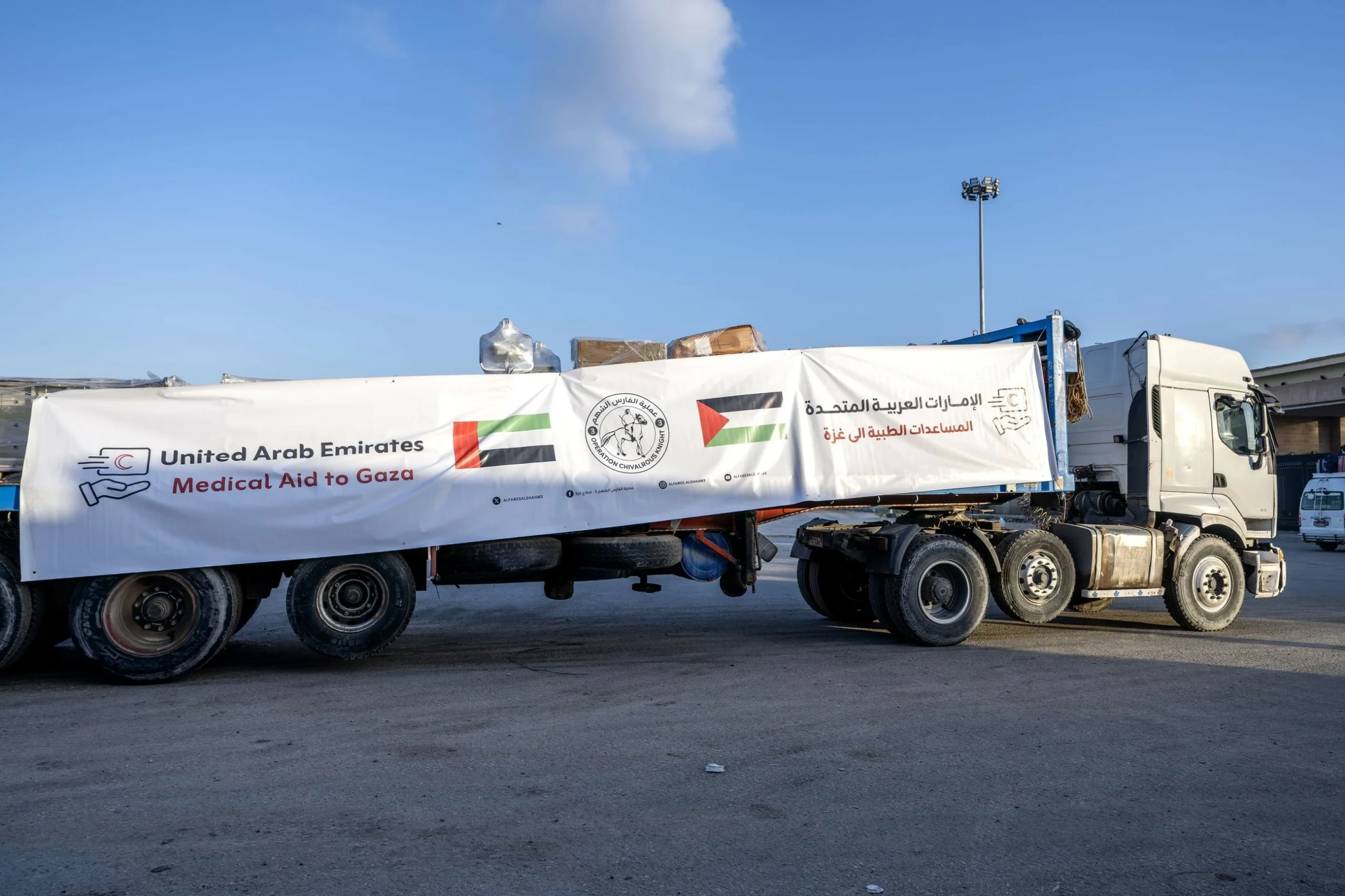 UAE’s 8-truck convoy delivers 53 tonnes of medical aid to Gaza