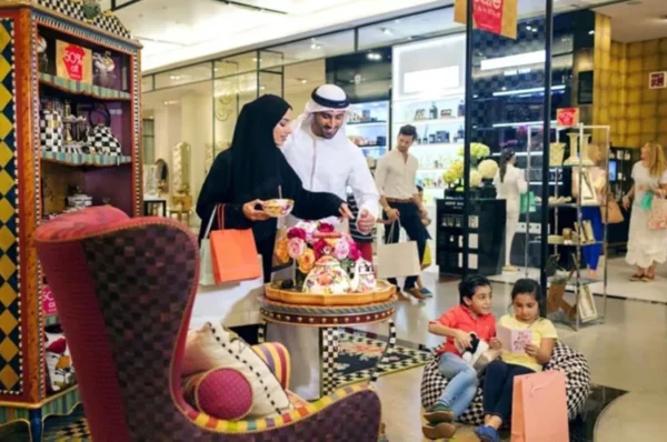Sharjah Chamber, Shopping Malls Sector Business Group rep…