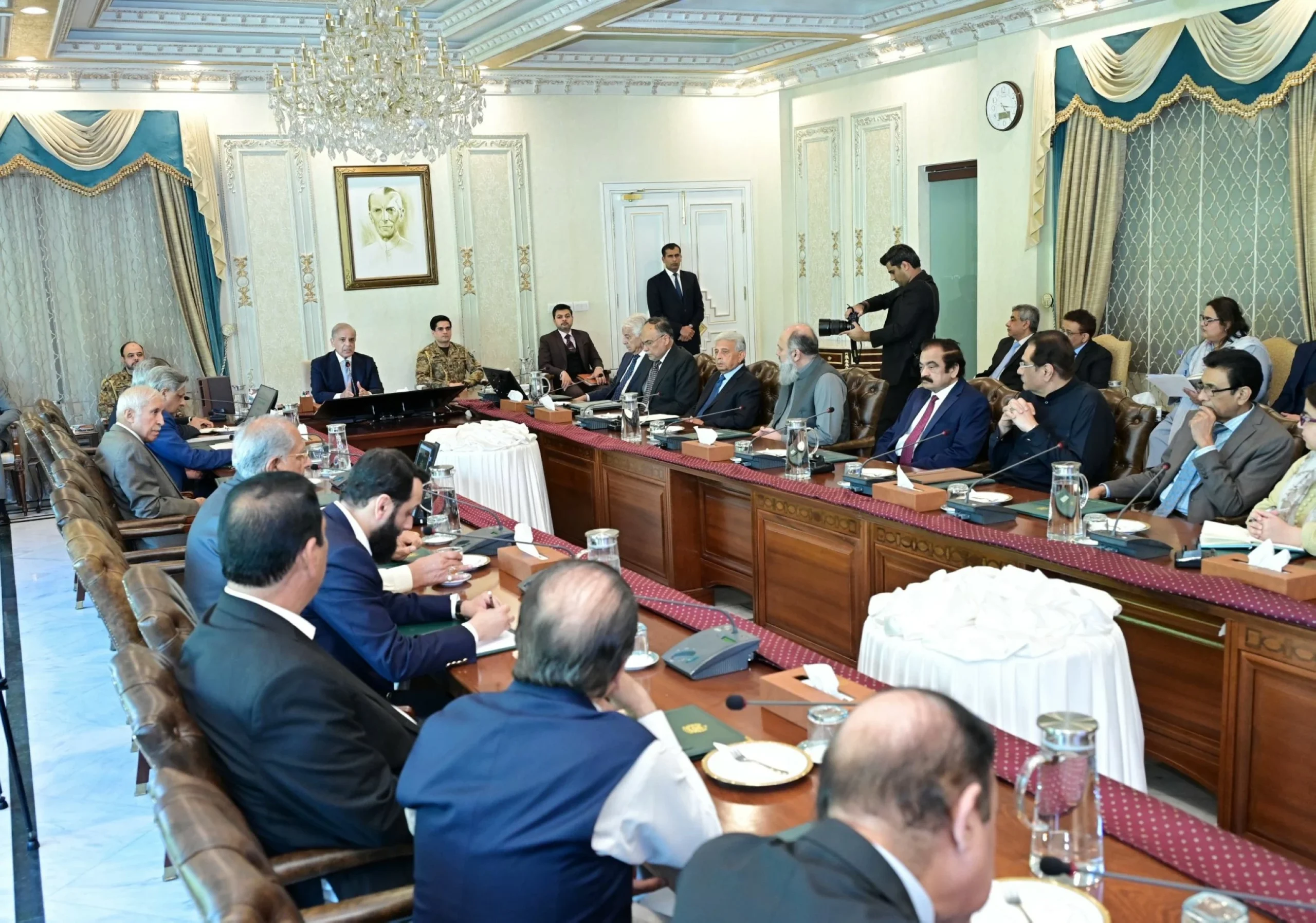 Pakistan’s PM Shahbaz says ‘full effort’ still on to reso…