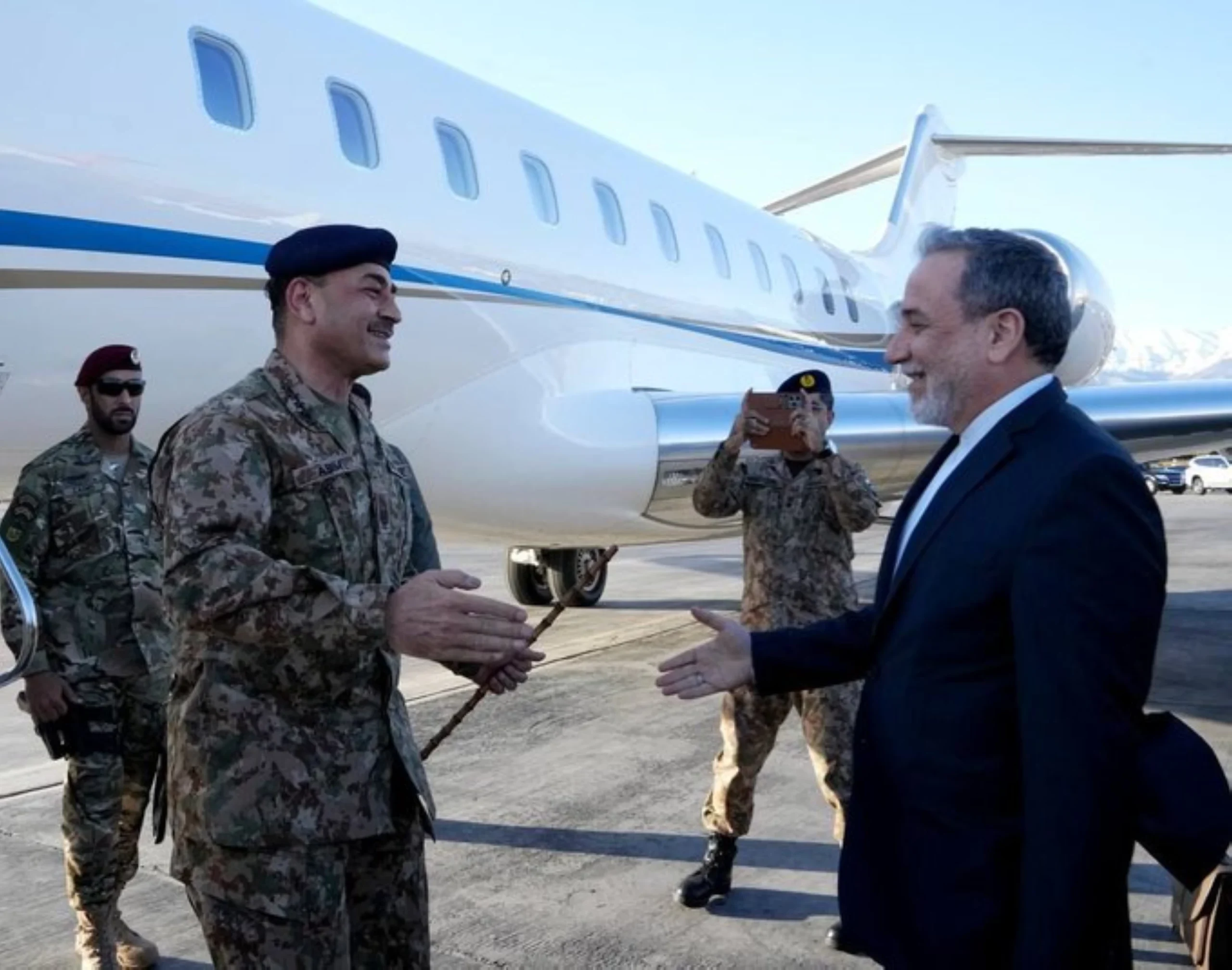 Pakistan army chief, interior minister reach Tehran as pa…