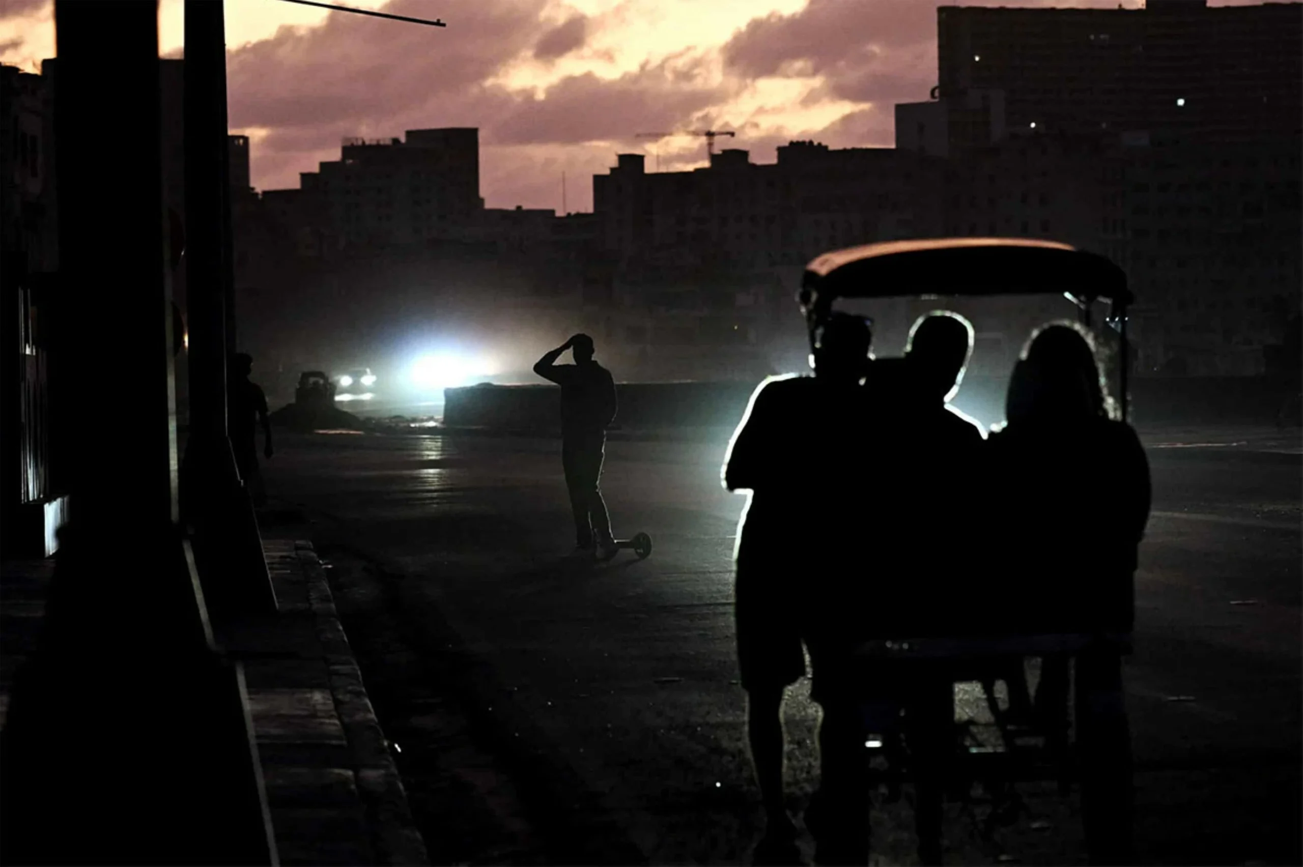 Cuba’s tourism industry plunges amid power outages