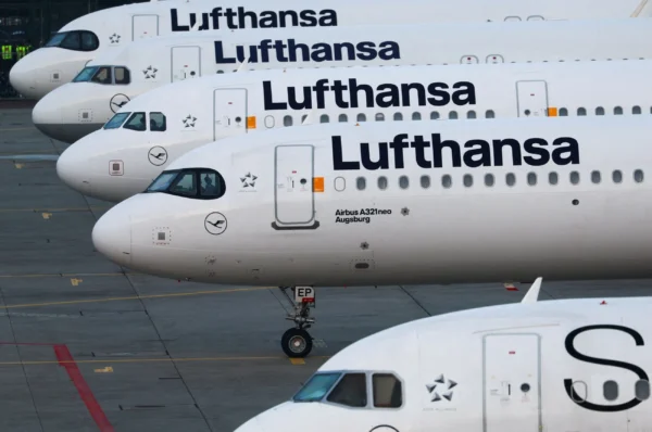 Lufthansa cancels 20,000 flights over 6 months after jet …