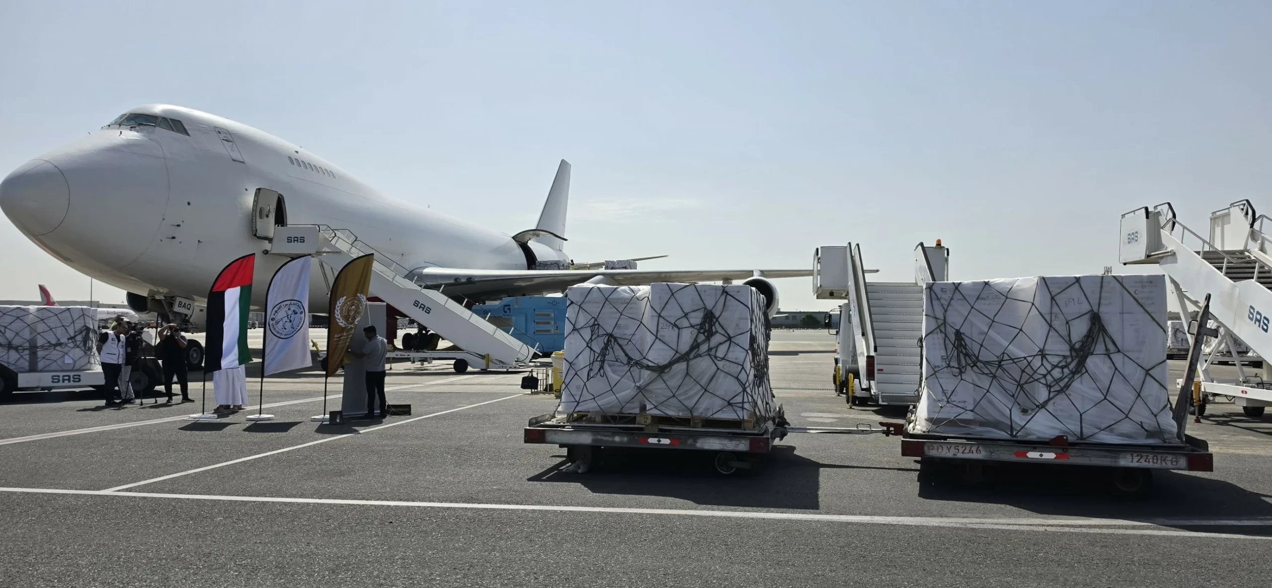 UAE dispatches 100 tonnes of food aid to Gaza under ‘Huma…