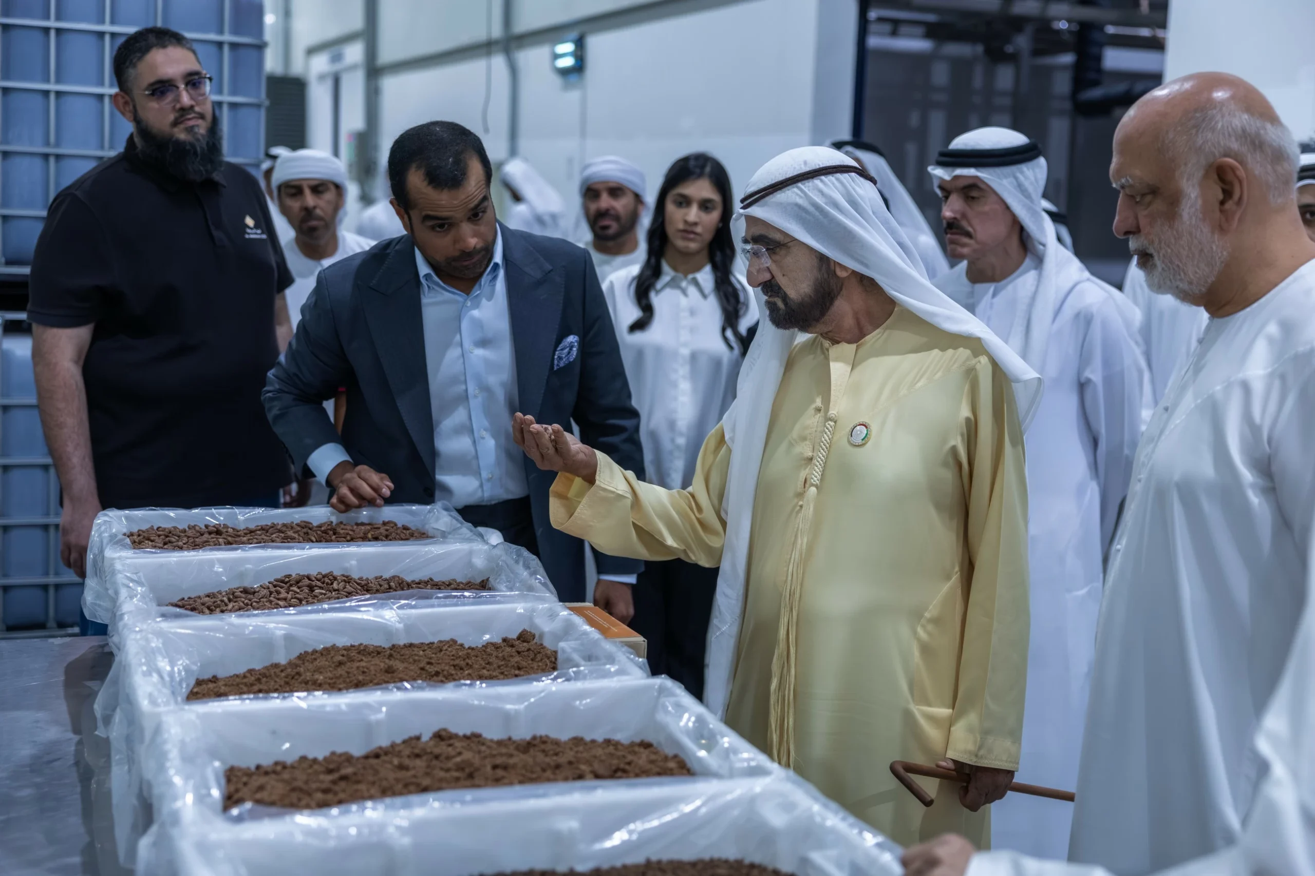 Sheikh Mohammed visits world’s largest privately owned dates factory