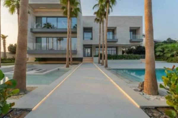 Luxury apartment in Dubai sold for Dhs83 million