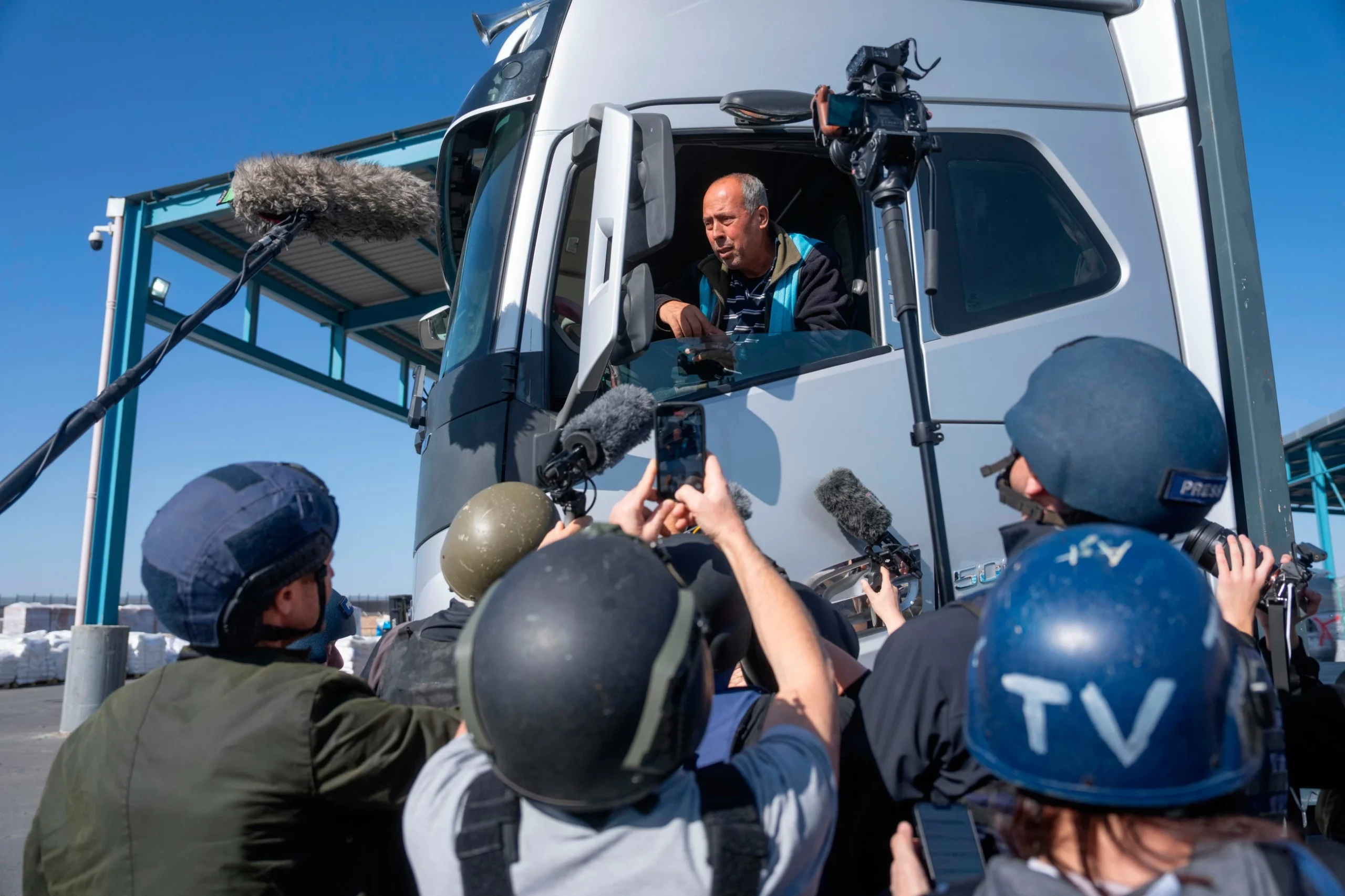 Over two dozen global news organisations call on Israel t…