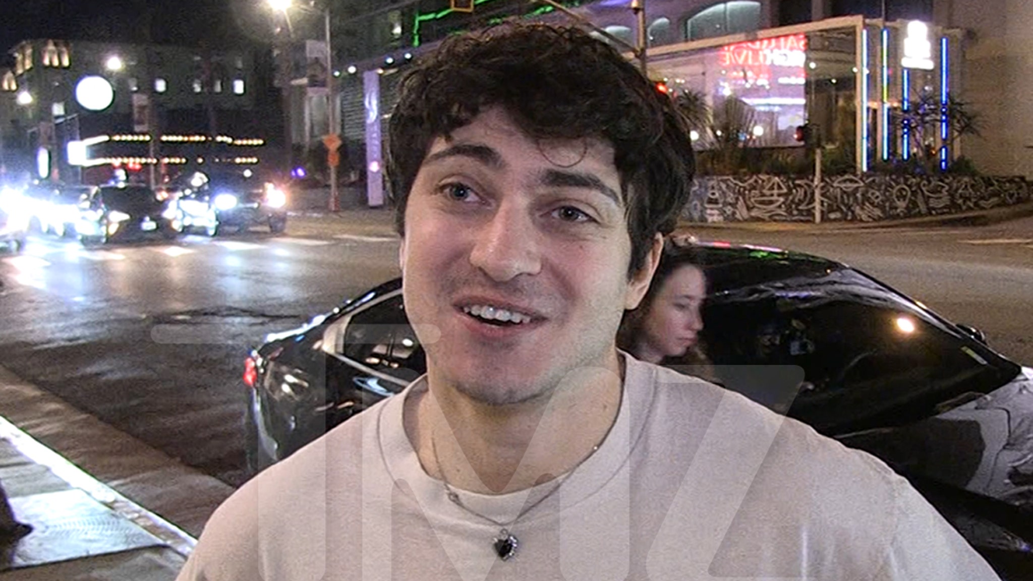 Harry Daniels Reacts to Clavicular and Woah Vicky Romance Potential