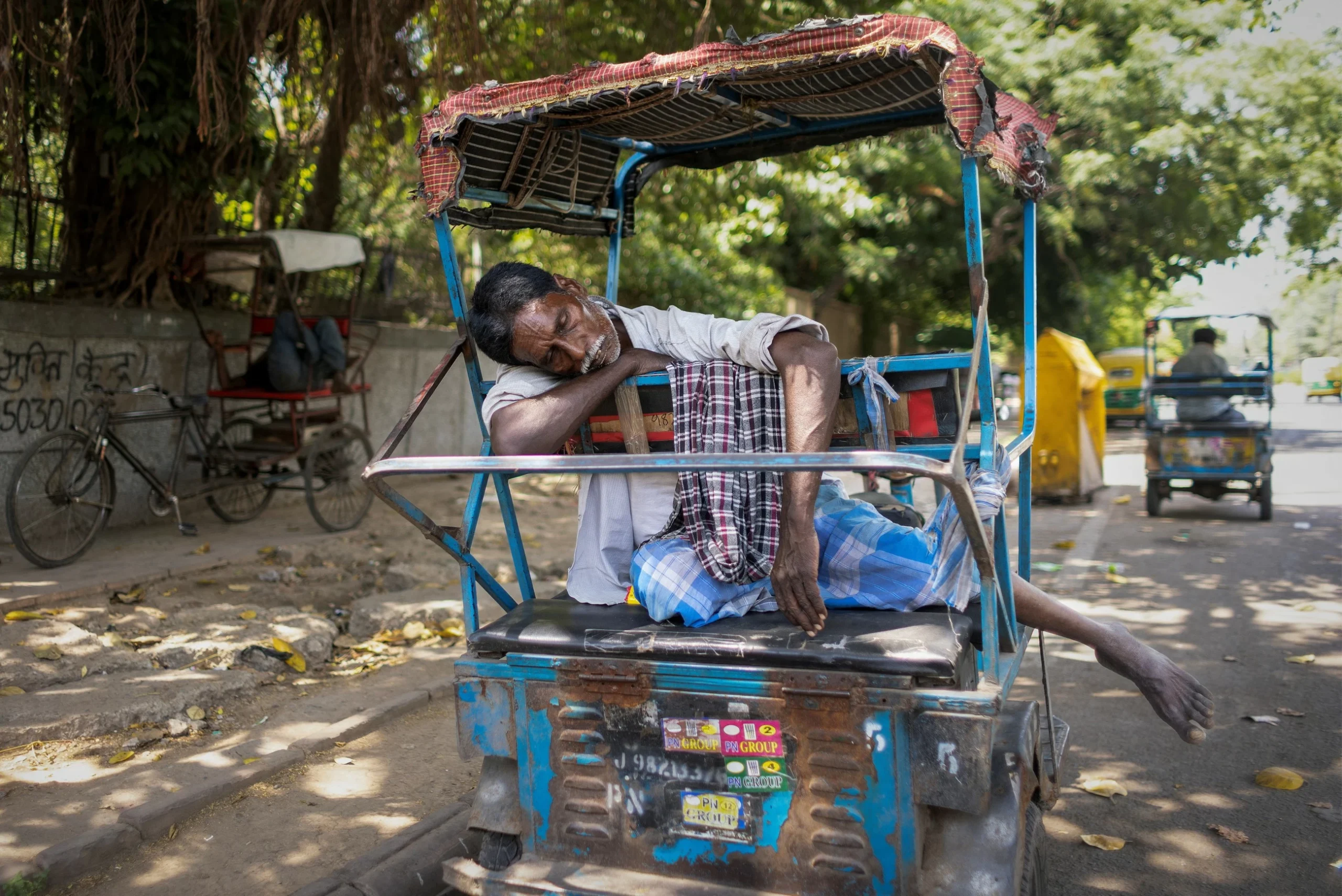India’s weather forecasters warn of heatwaves