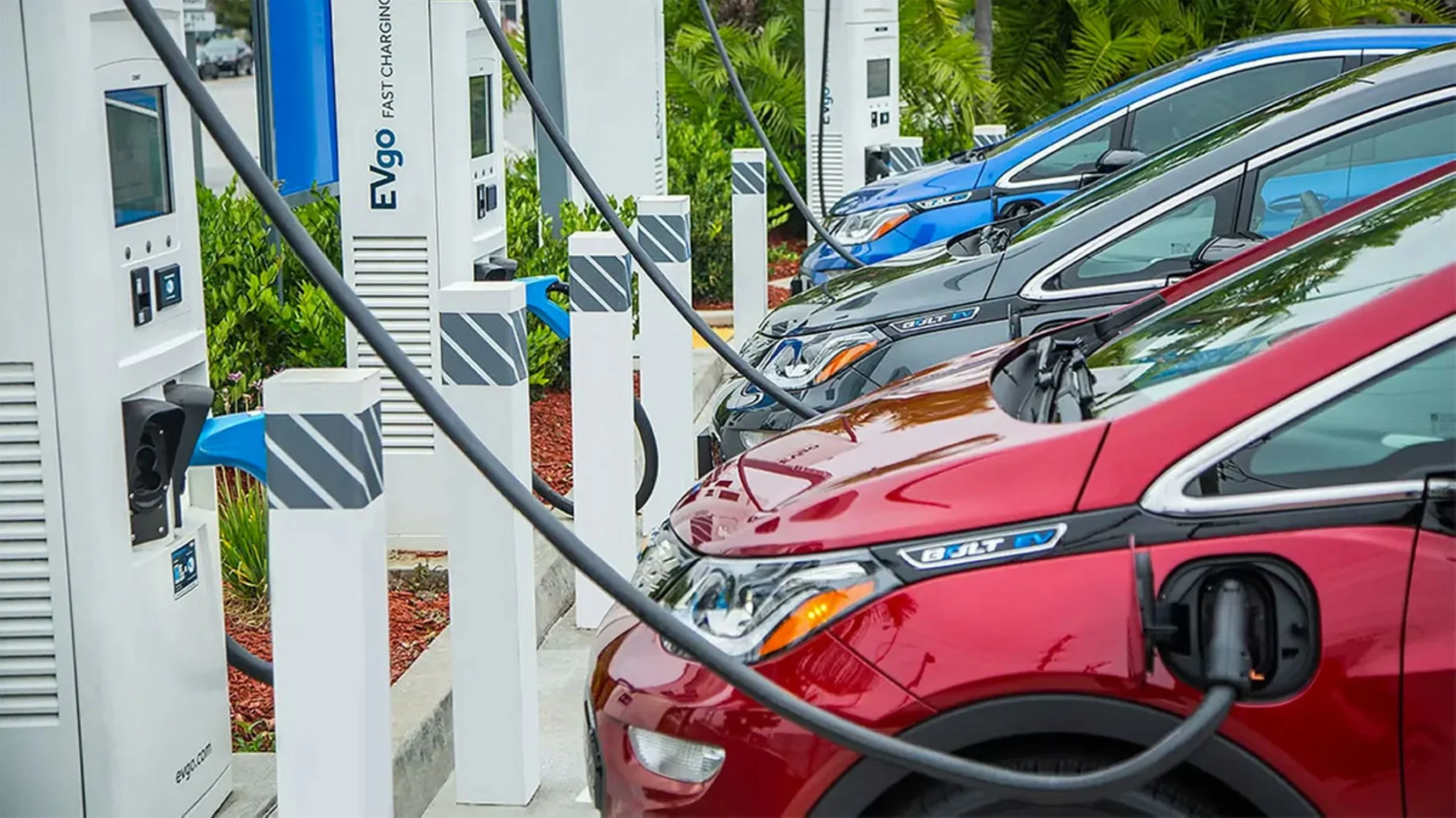 Global sales of electric cars weaken in Q1 2026