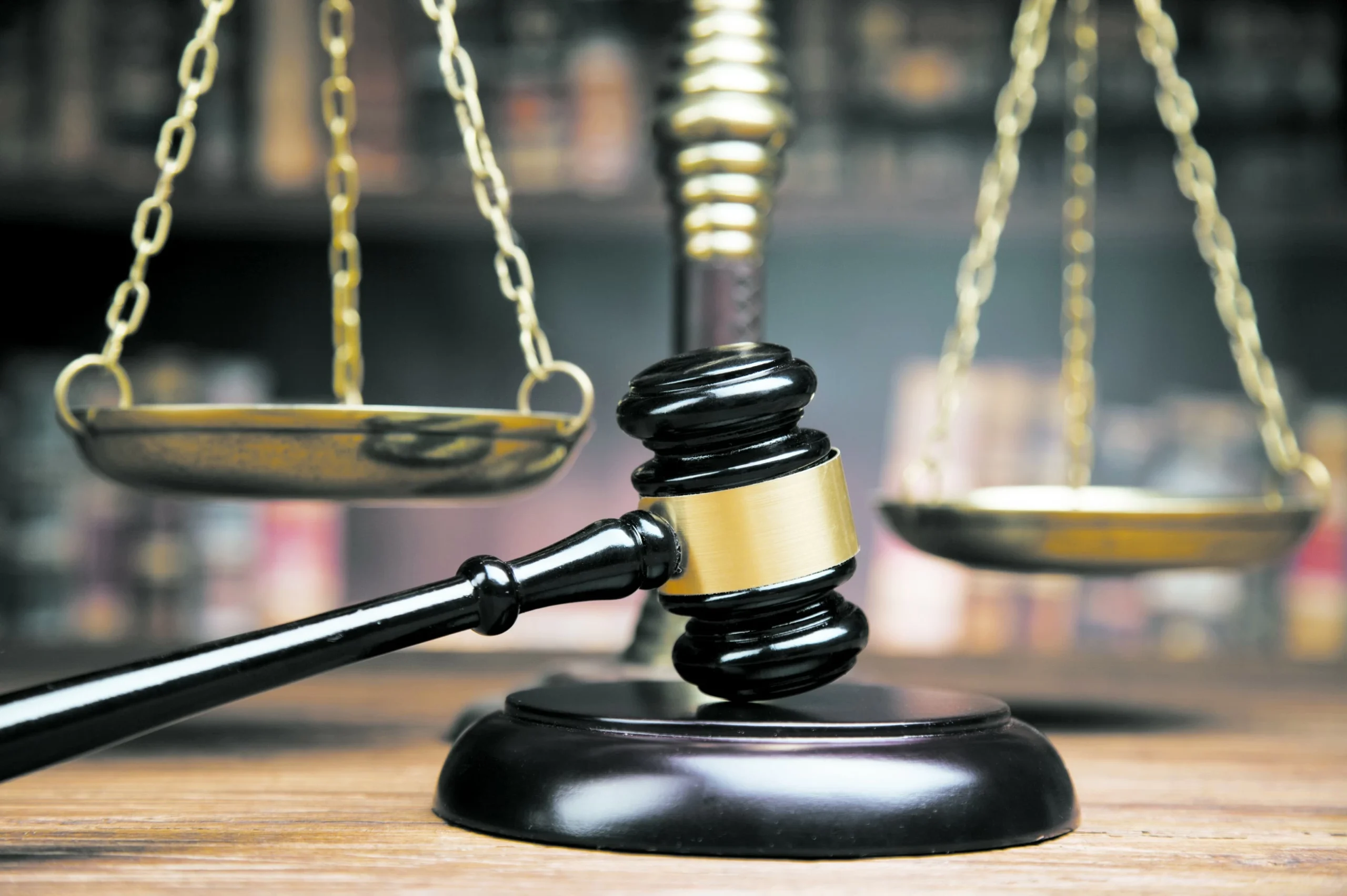 Man steals Dhs24,000 from a bag, Abu Dhabi court orders h…
