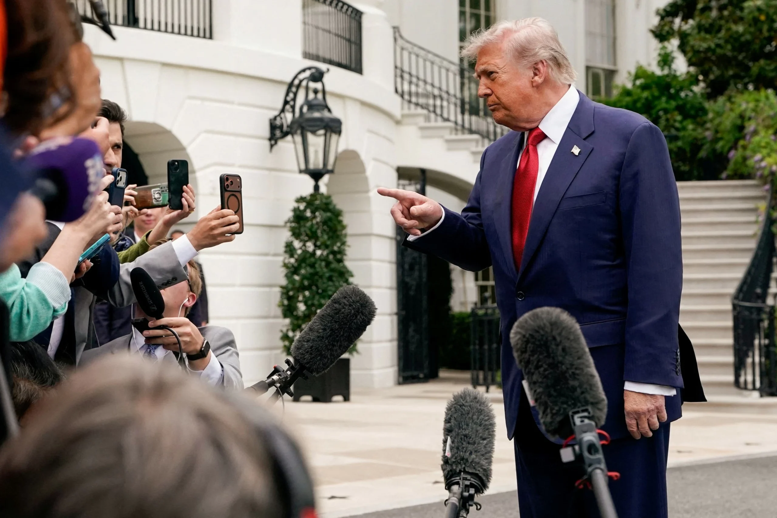 Peace deal hopes fade after Trump rejects Iran counterproposal
