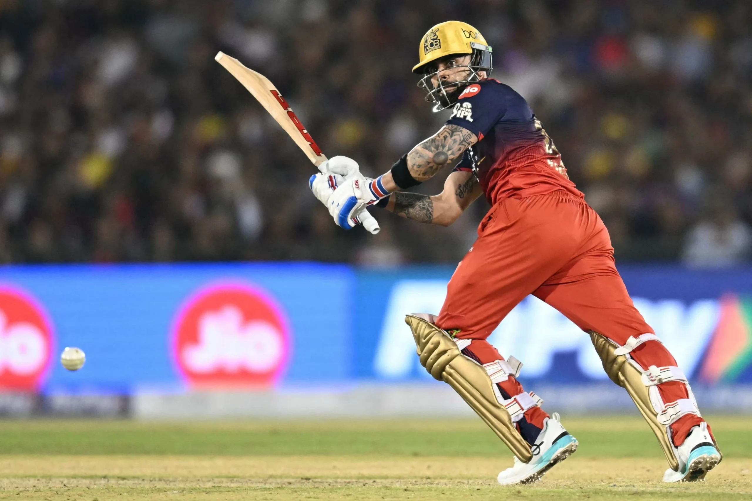 Kohli shines as rampant RCB end Kolkata’s winning streak