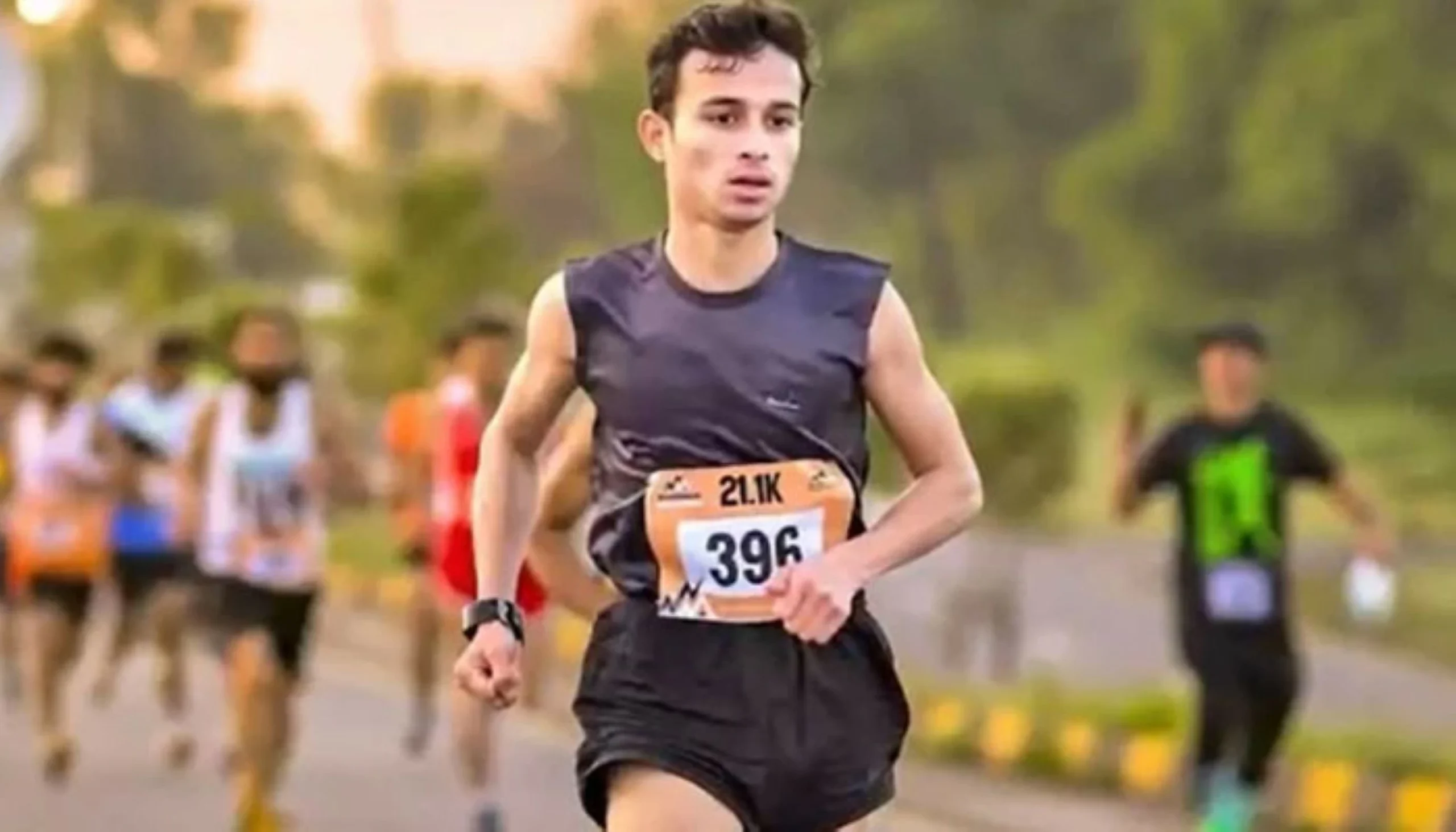 Pakistani athlete Masood Khan sets world record after 800…