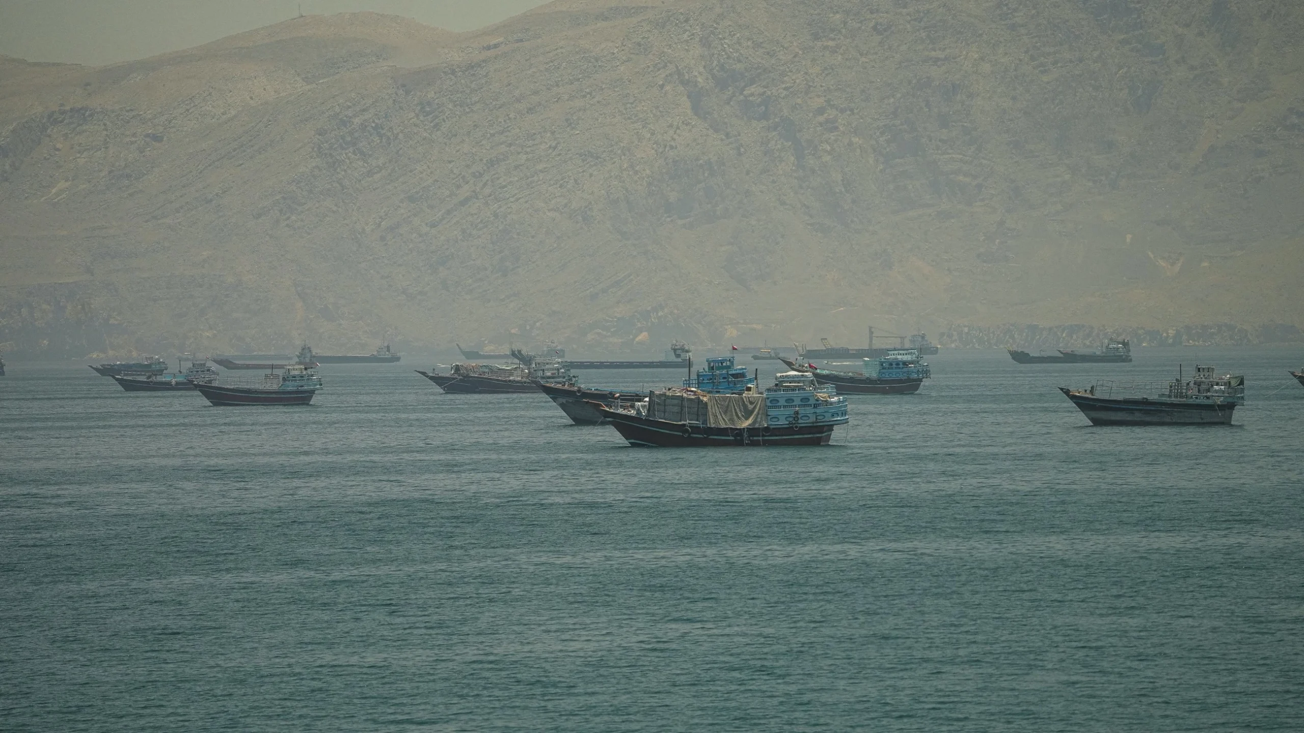 US launches fresh strikes on Iran amid peace talks