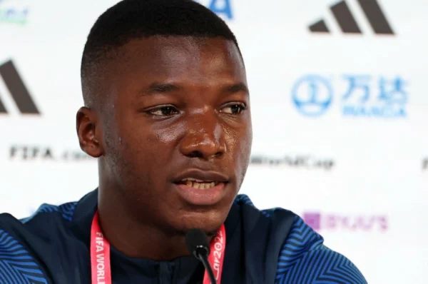 From barefoot kid to millionaire star, Caicedo keeps chasing trophies