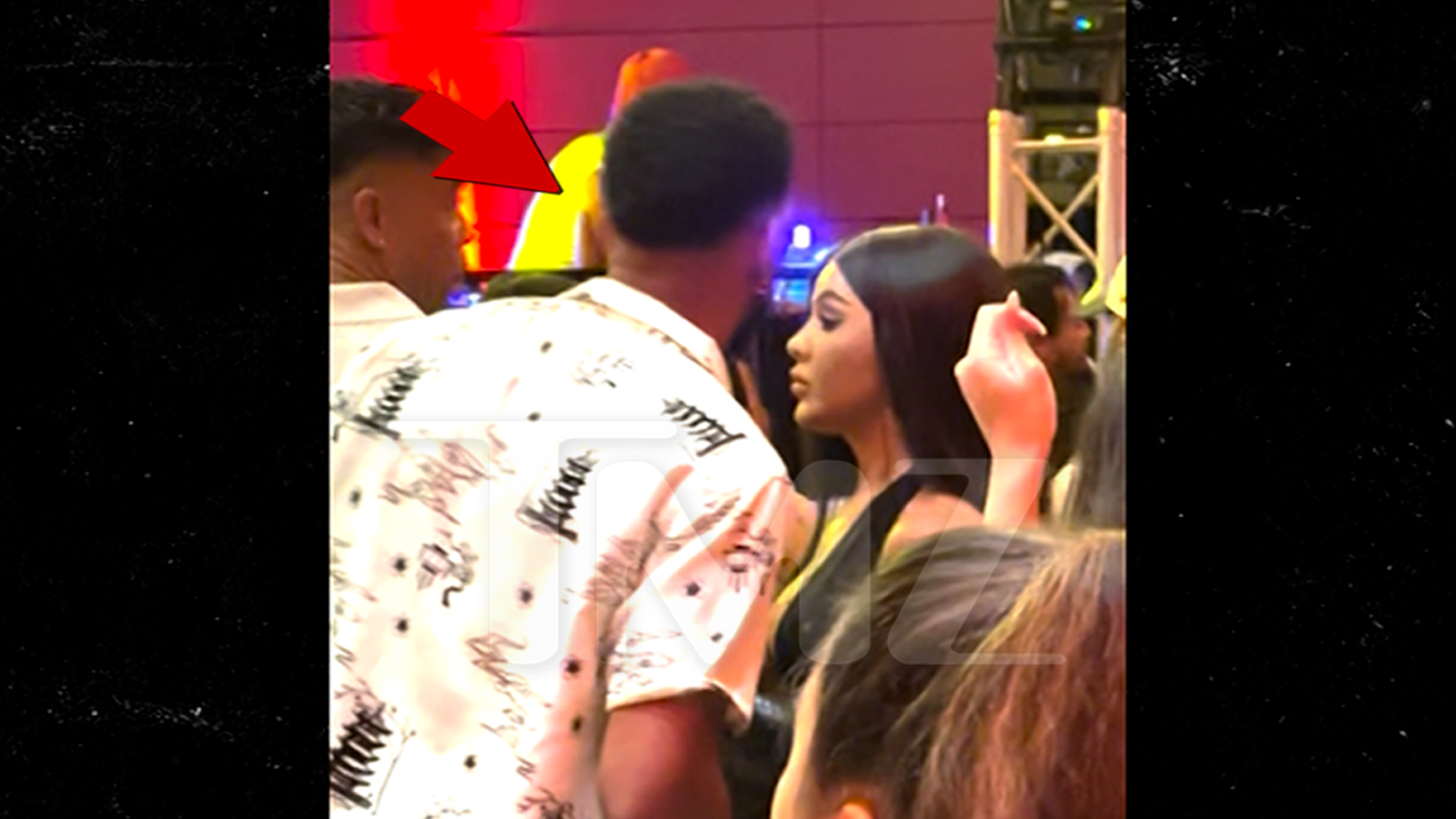 ’90 Day Fiancé’ Stars Jamal Menzies and Emma Perry Get Cozy On Night Out