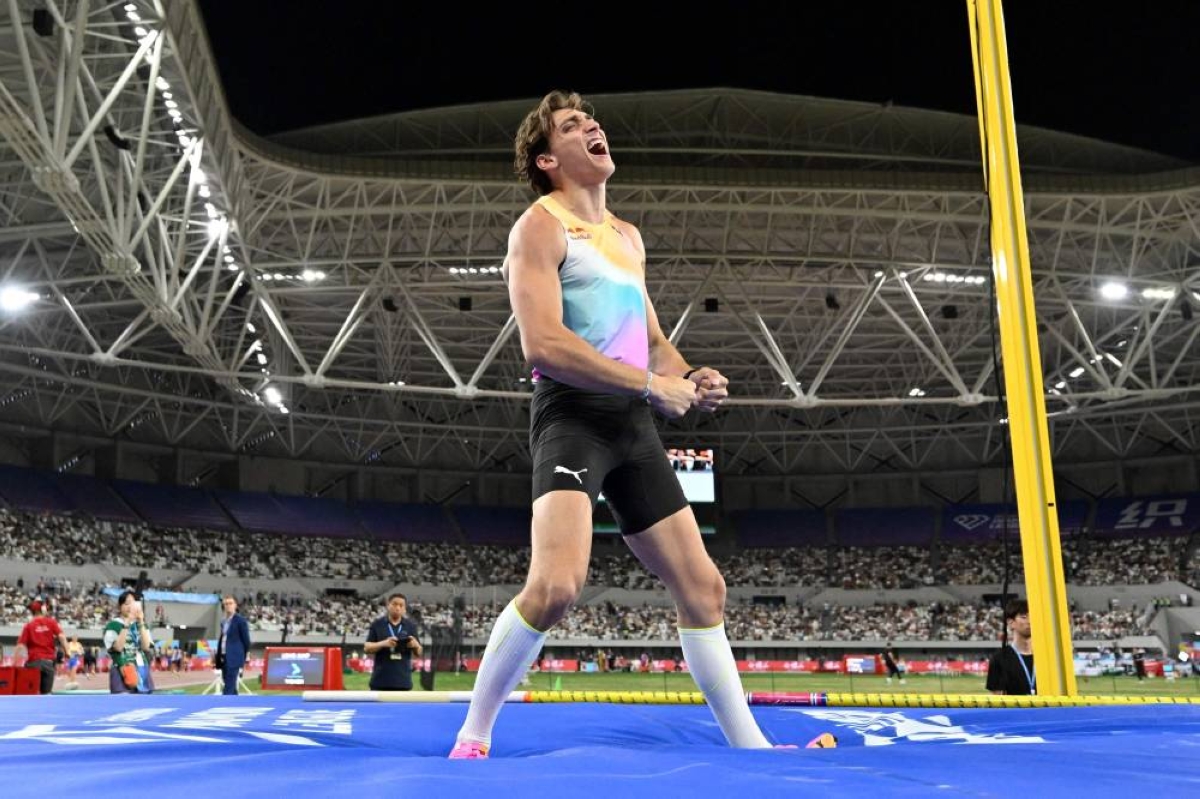 Duplantis wins in Shanghai, fails to beat record as Warholm stunned