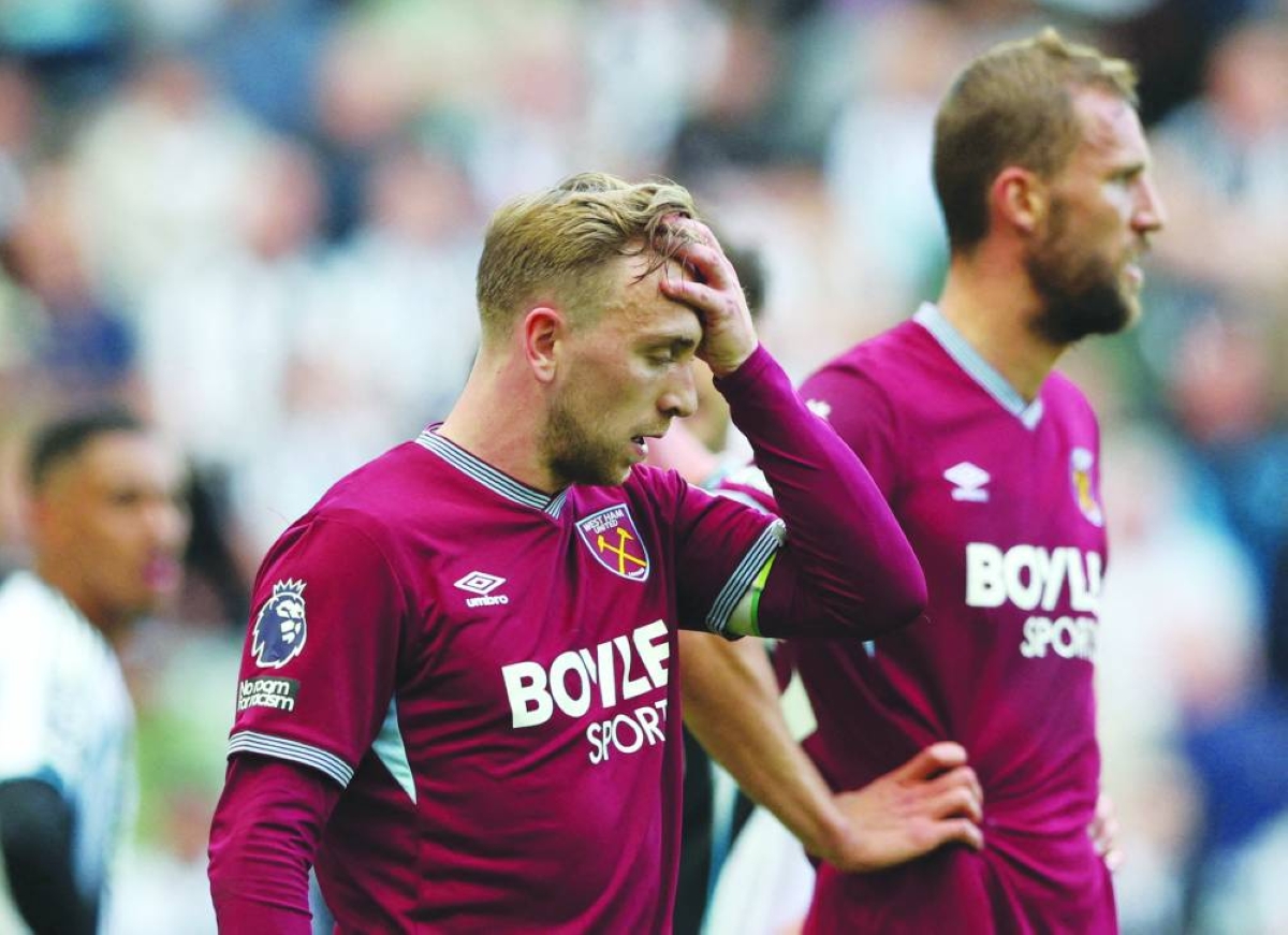 West Ham on brink of Premier League relegation, United seal third spot
