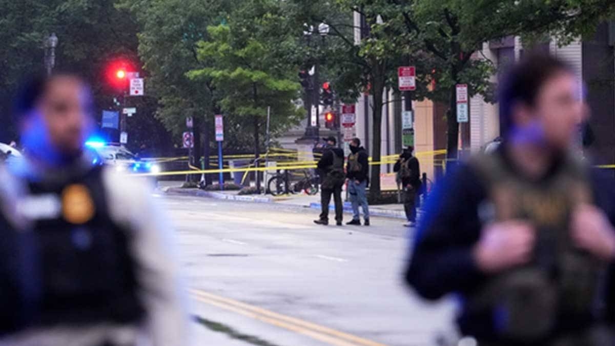 Gunman dies in shootout after opening fire near White House
