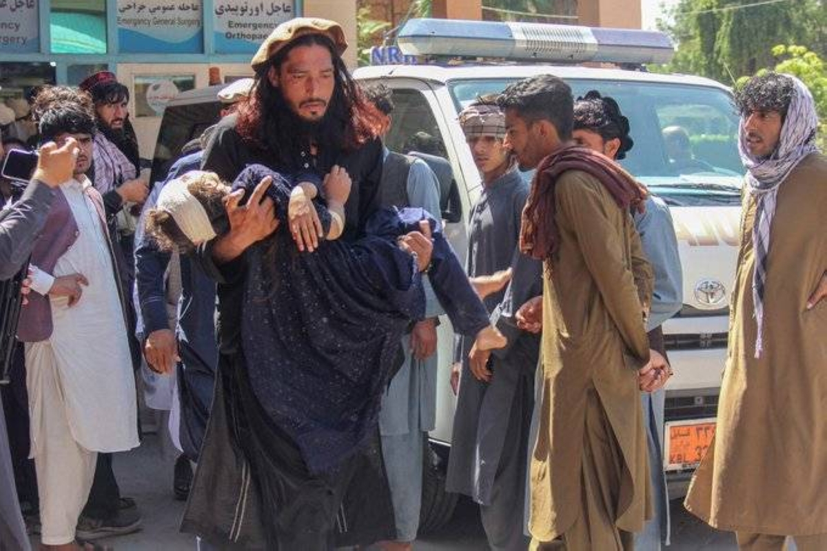 18 killed, 29 injured in vehicle rollover in eastern Afghanistan
