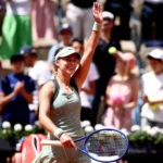 Kalinskaya and Auger-Aliassime advance to French Open quarters