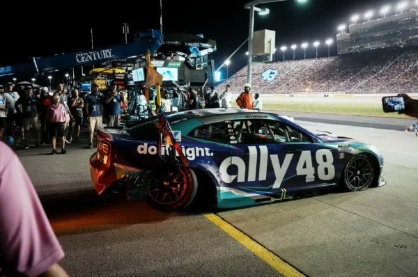 Battling vertigo, NASCAR driver Alex Bowman says ‘I’m as …
