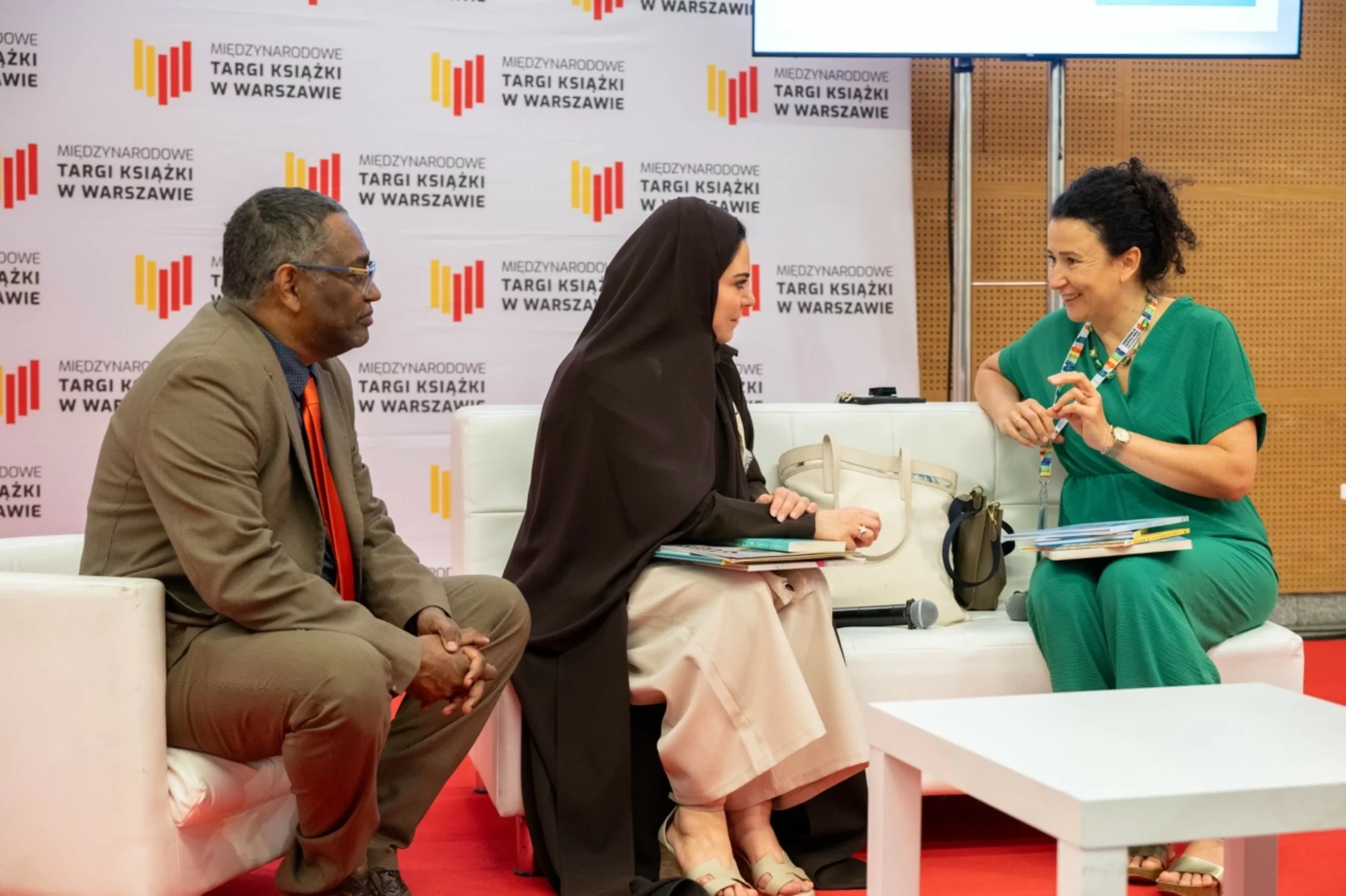 Warsaw Book Fair session spotlights Emirati aspects