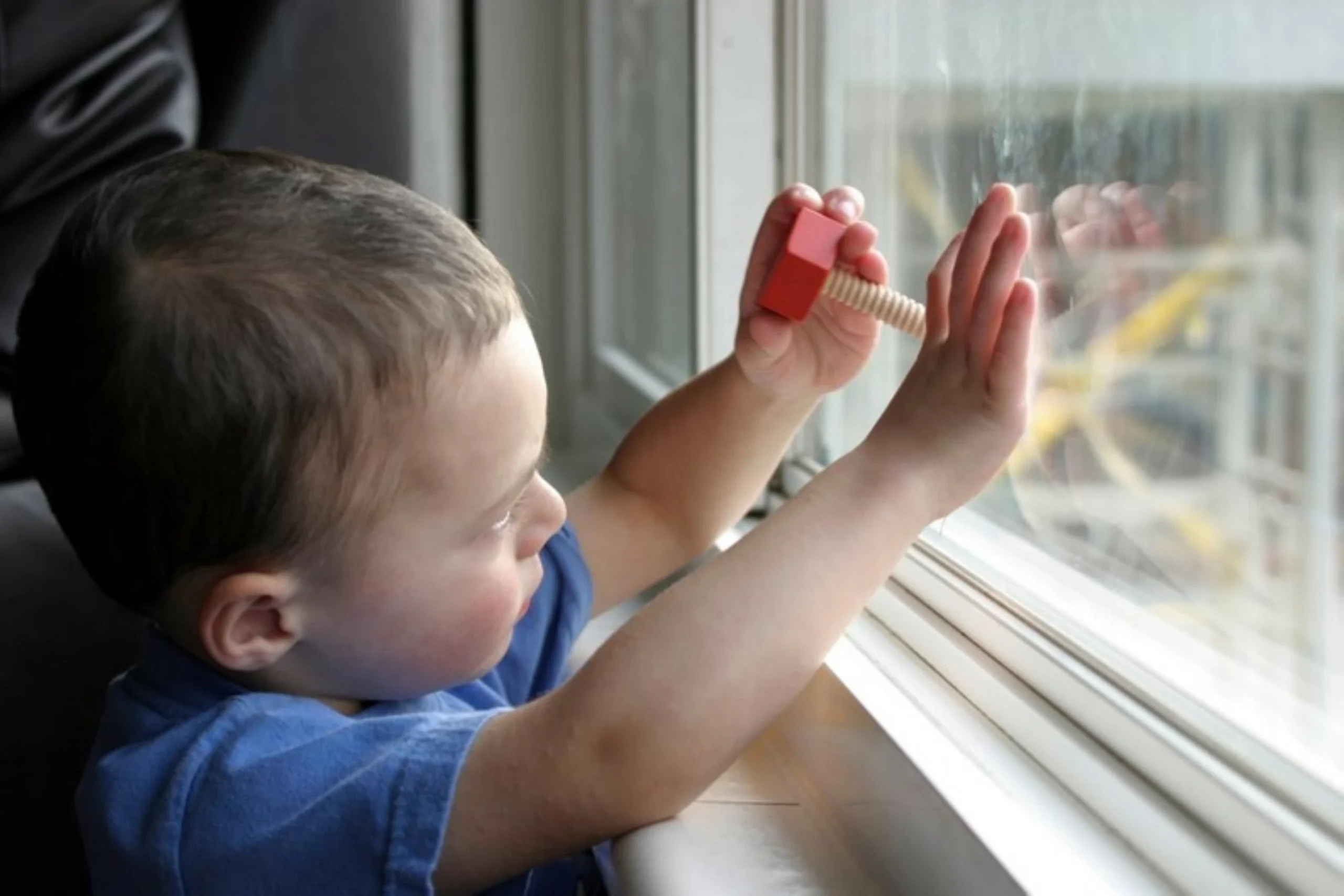 Windows, balconies, staircases pose risks for kids in highrises